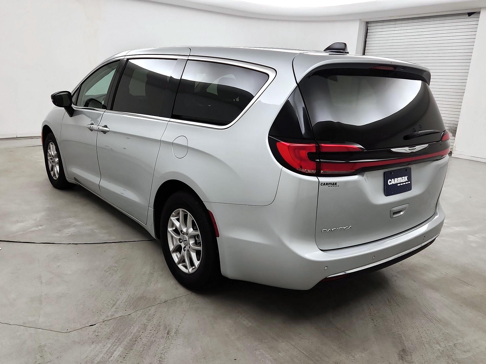 Thumbnail: 2024 Chrysler Pacifica - 7