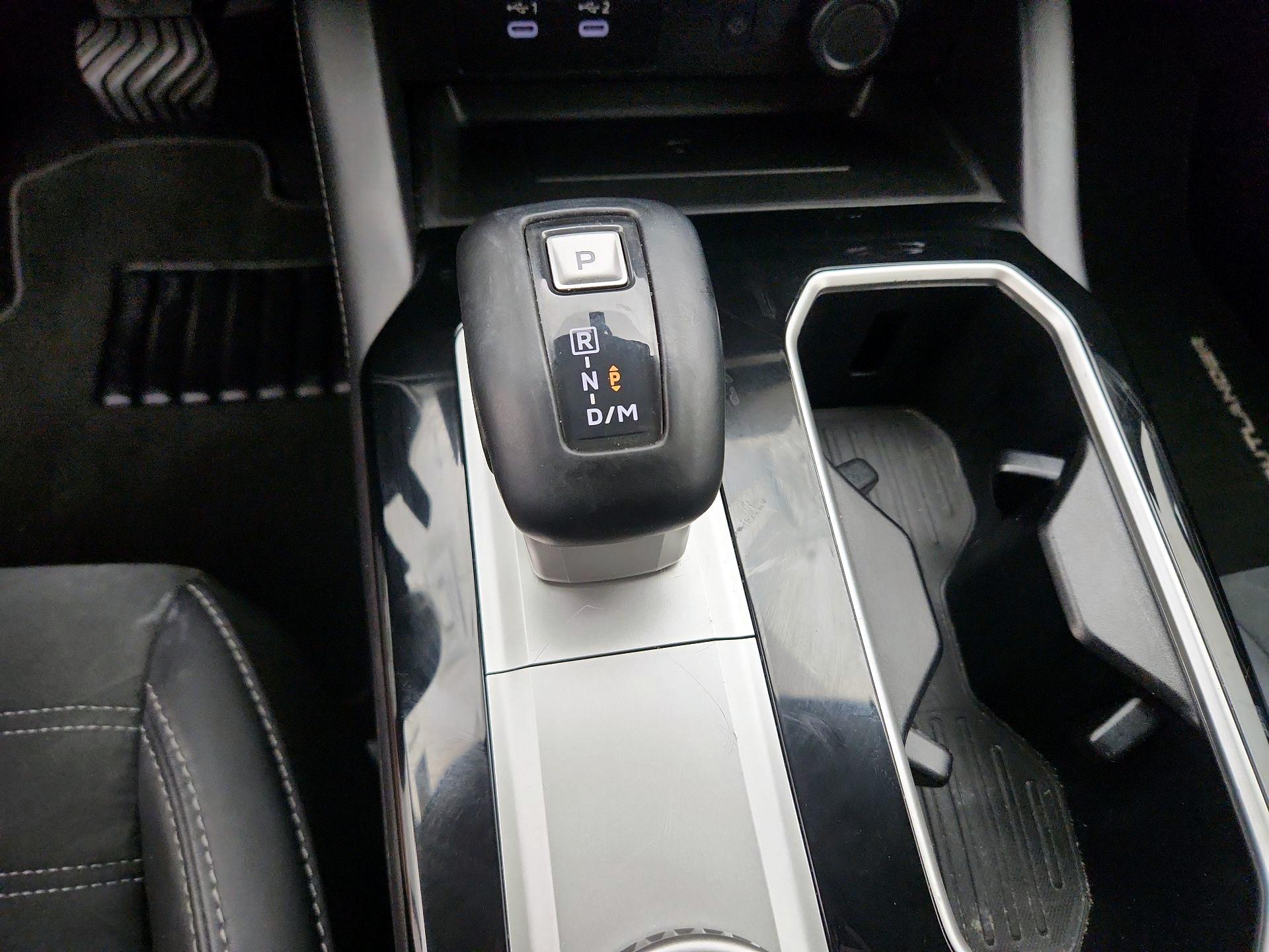Thumbnail: 2025 Mitsubishi Outlander - 18