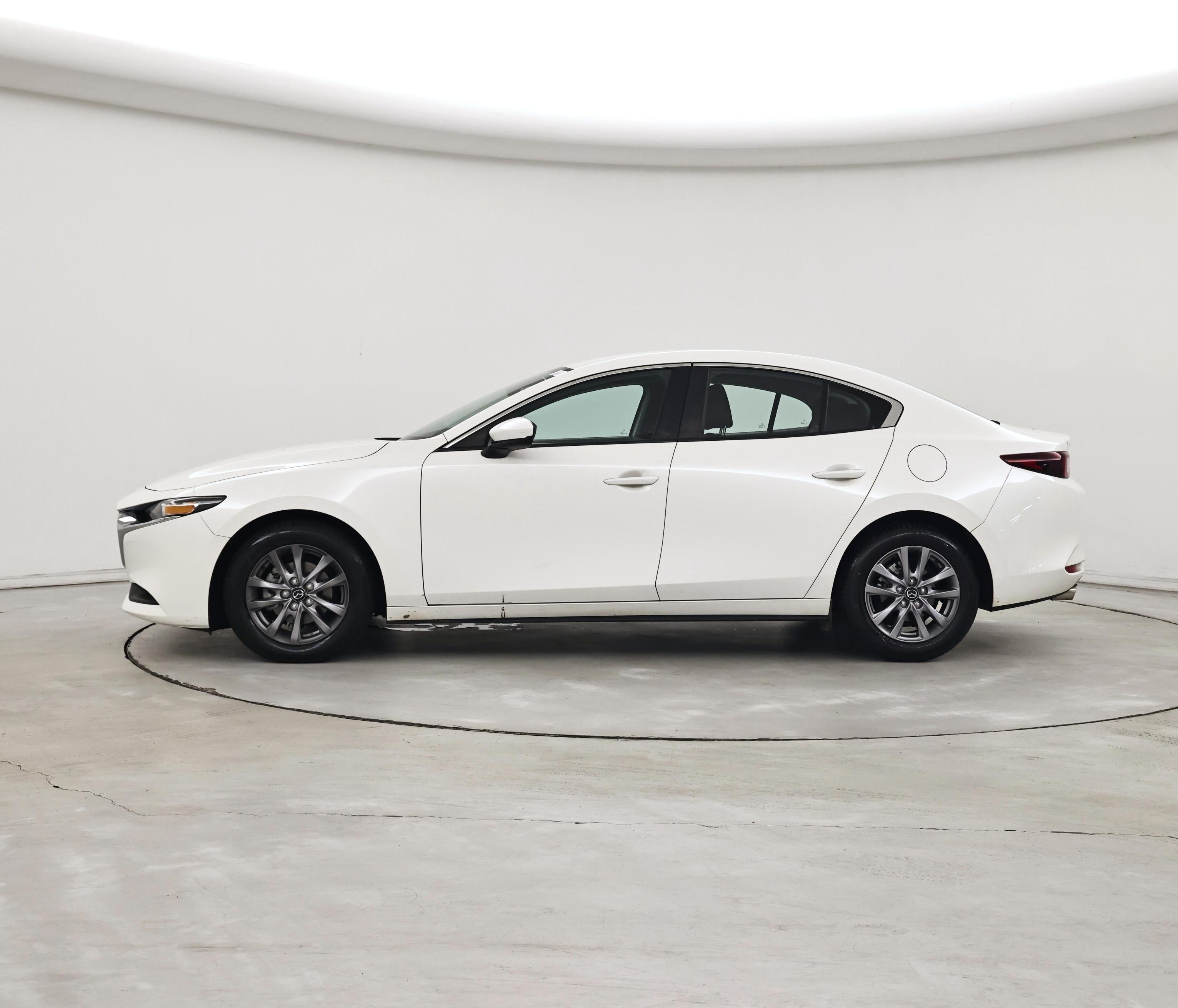 Thumbnail: 2022 Mazda Mazda3 - 3