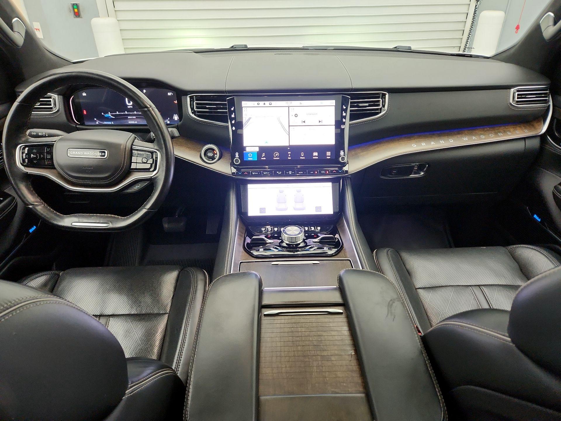 Thumbnail: 2023 Jeep Grand Wagoneer - 9