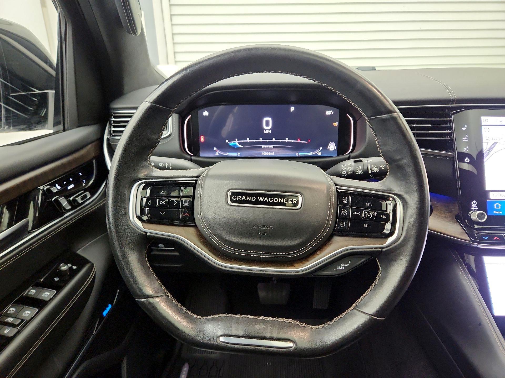Thumbnail: 2023 Jeep Grand Wagoneer - 10