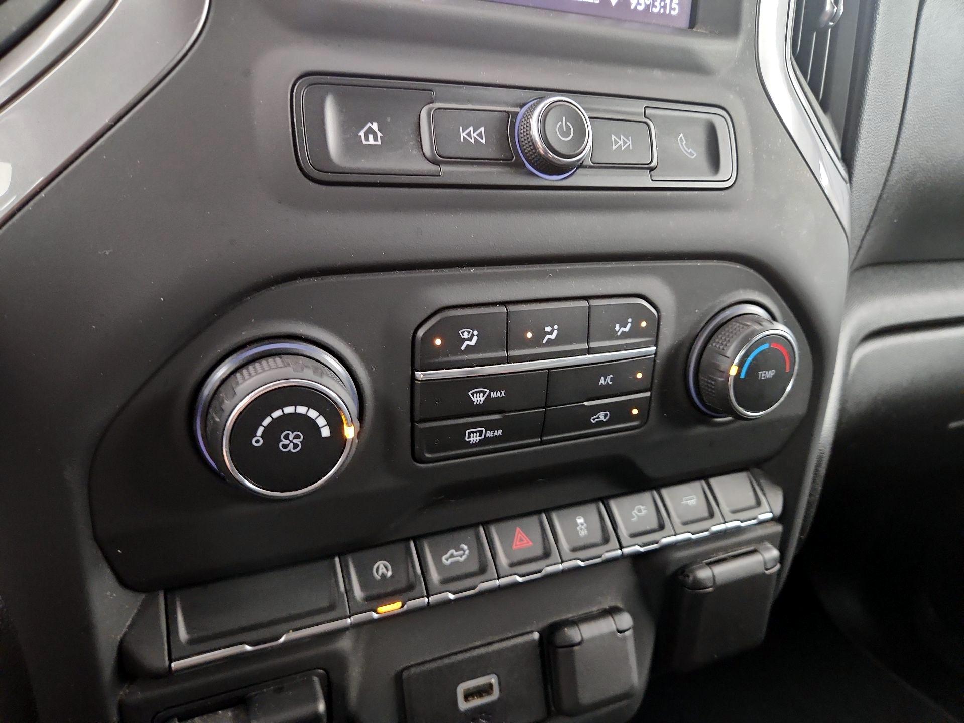 Thumbnail: 2020 Chevrolet Silverado 1500 - 16