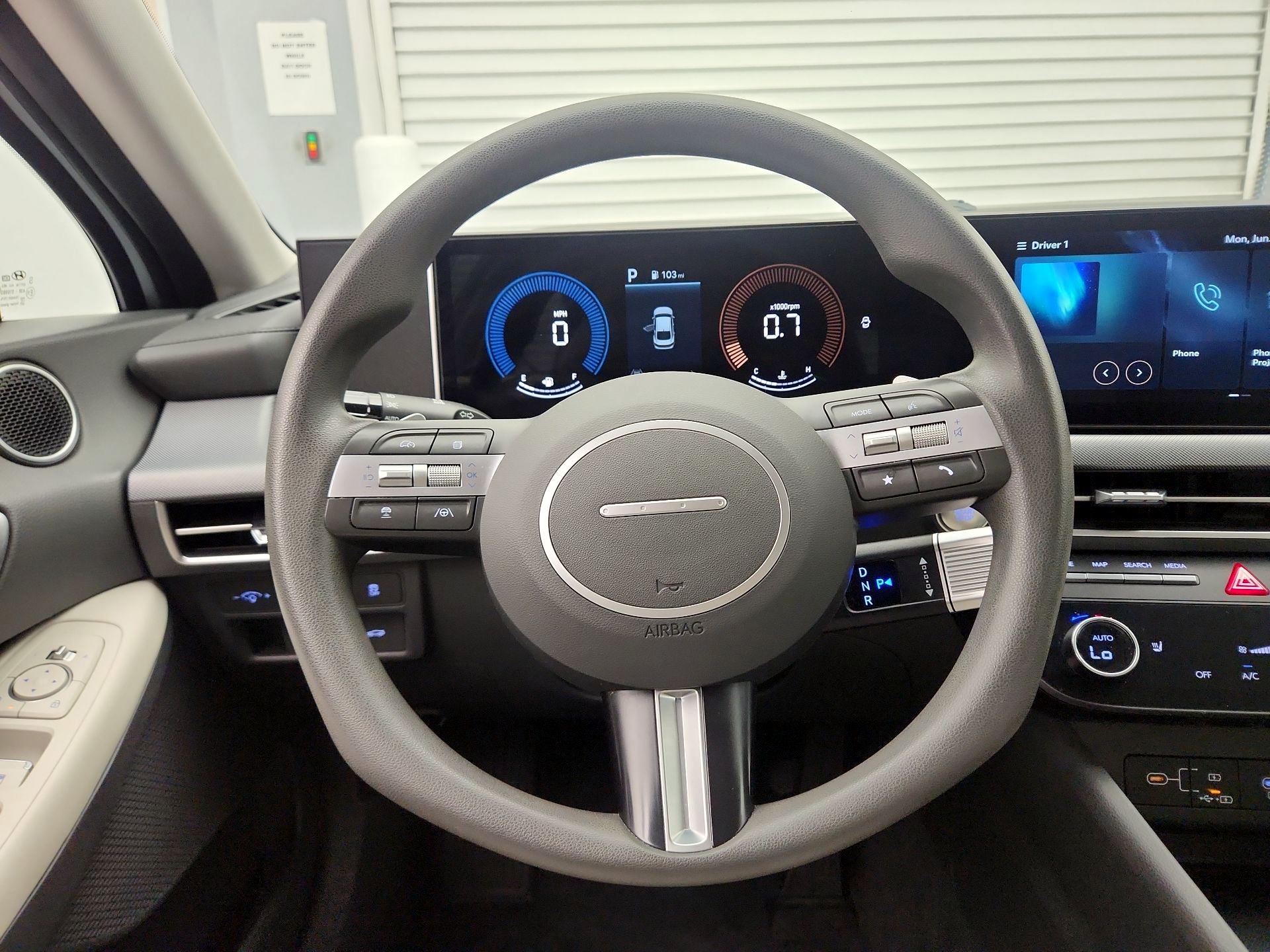Thumbnail: 2025 Hyundai Sonata - 10