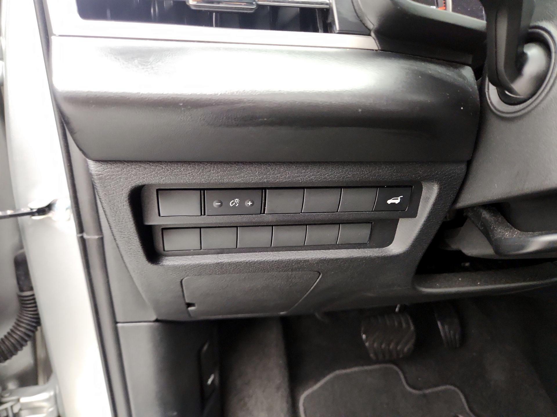 Thumbnail: 2025 Mitsubishi Outlander - 13