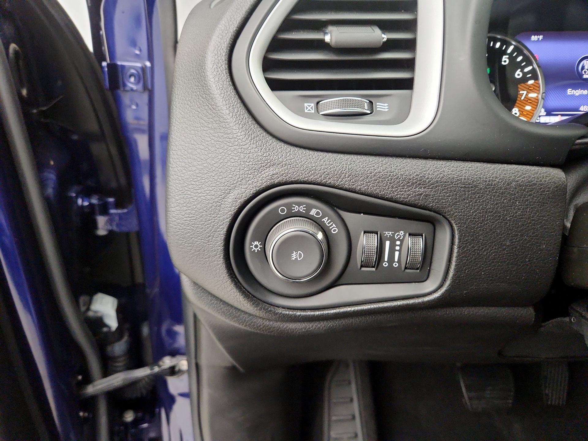 Thumbnail: 2021 Jeep Renegade - 13