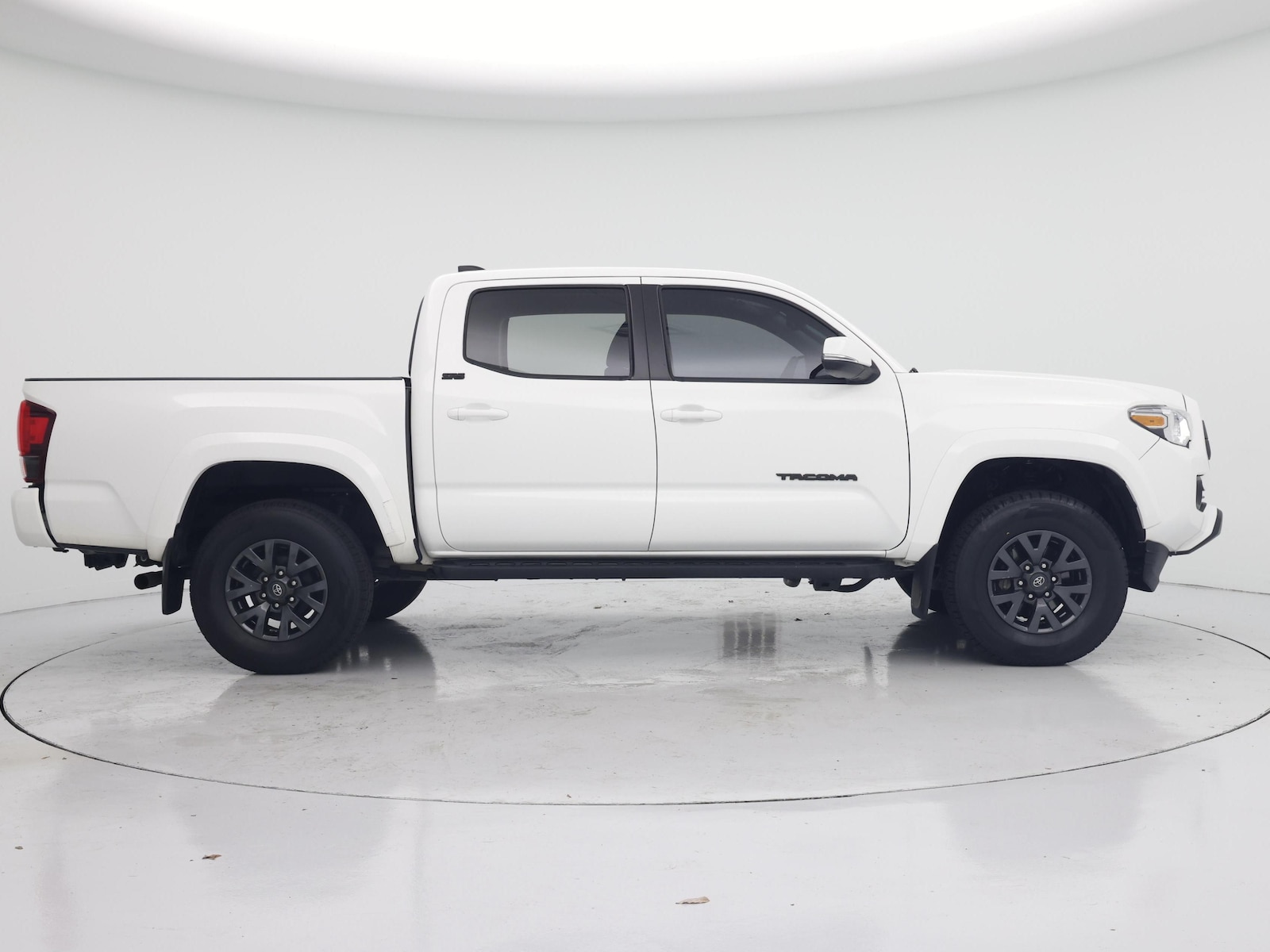 2023 Toyota Tacoma SR5 - Photo 8