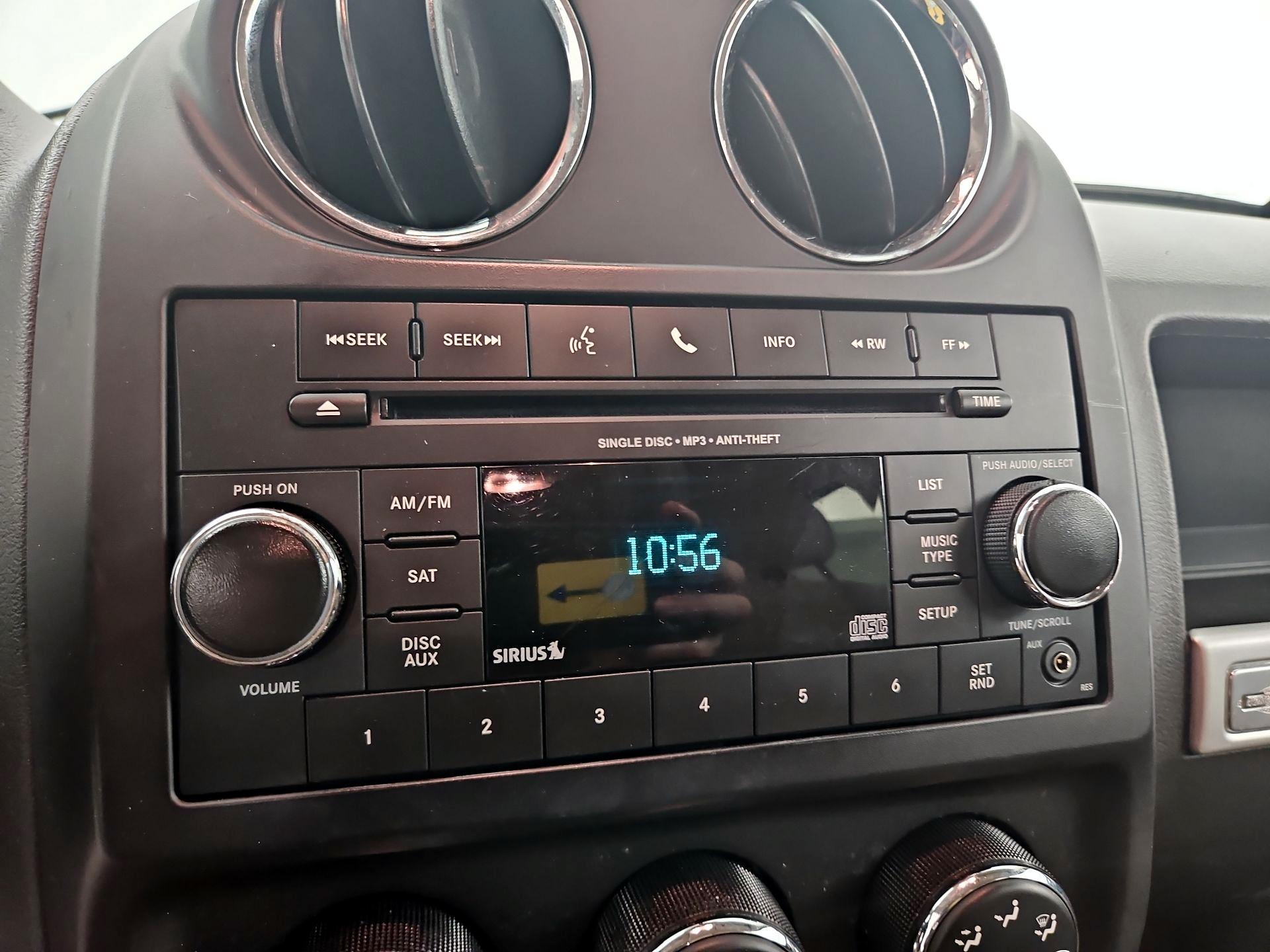 Thumbnail: 2016 Jeep Compass - 13
