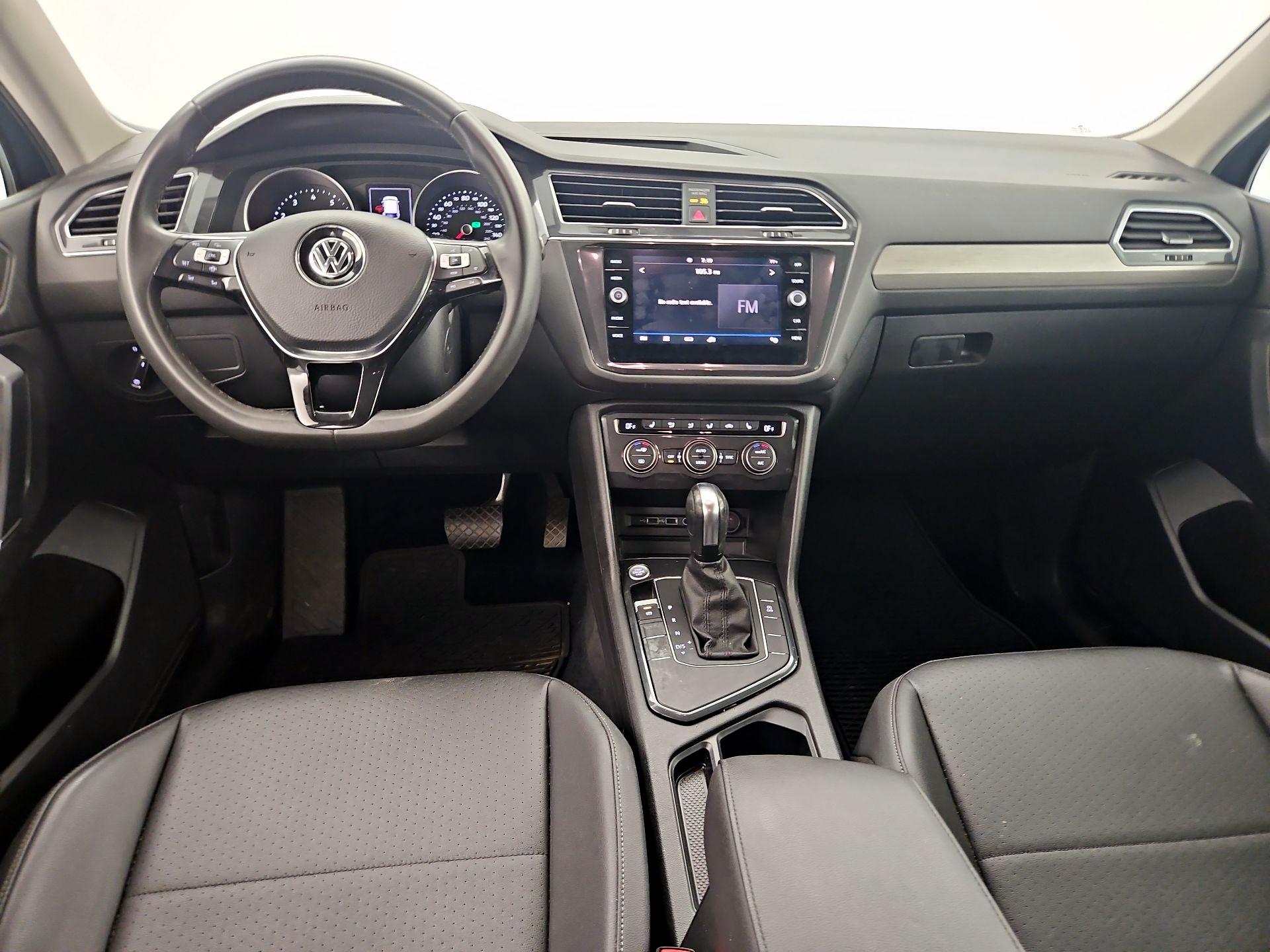 Thumbnail: 2020 Volkswagen Tiguan - 9