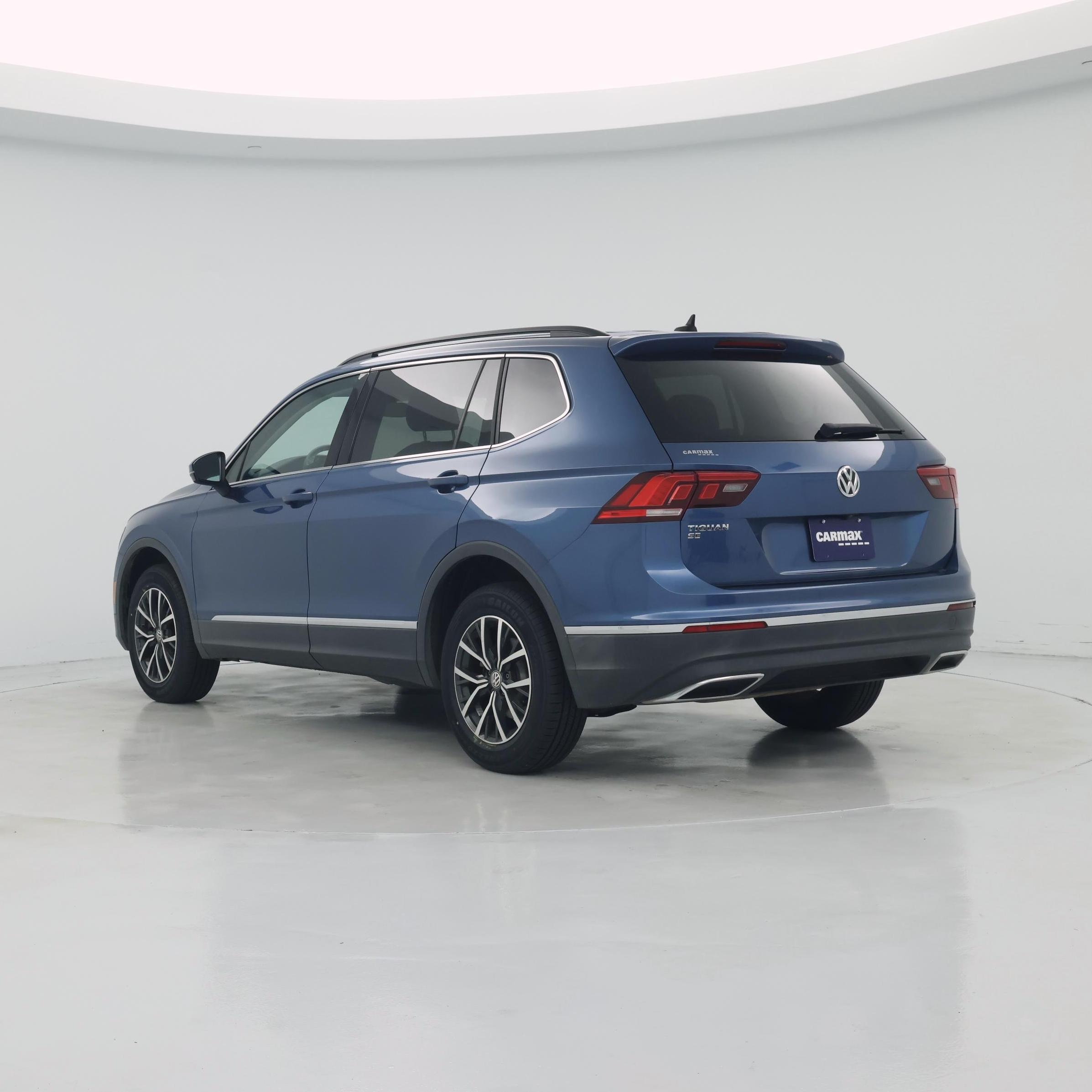 Thumbnail: 2020 Volkswagen Tiguan - 2