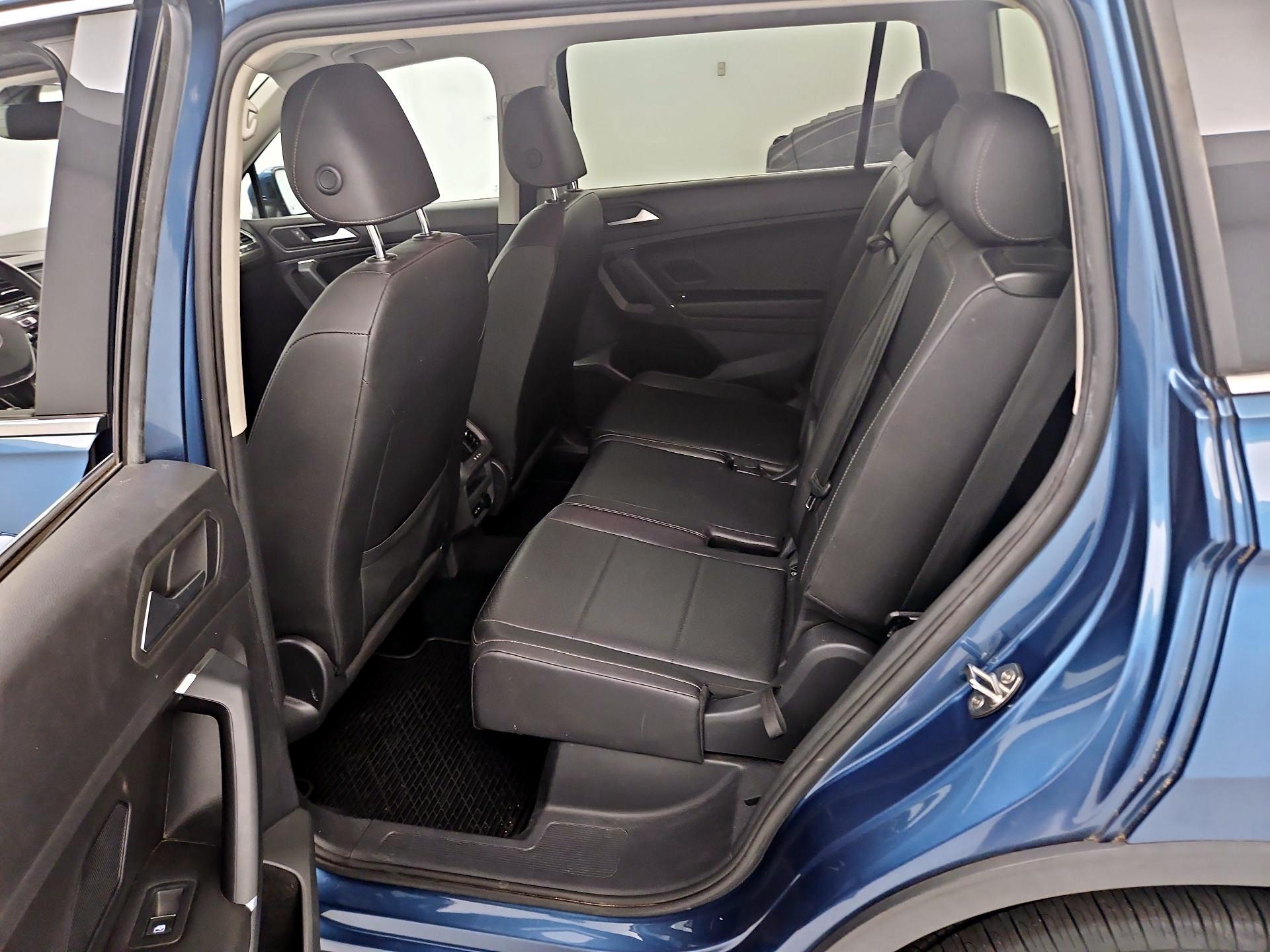 Thumbnail: 2020 Volkswagen Tiguan - 19