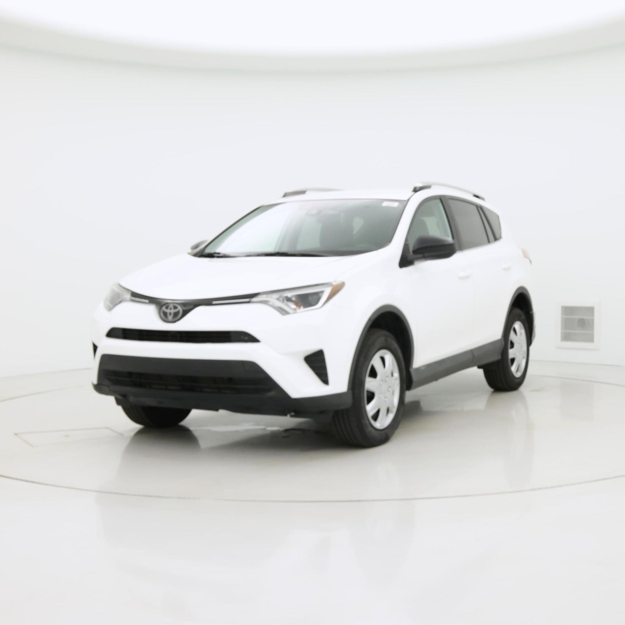 Thumbnail: 2018 Toyota RAV4 - 4