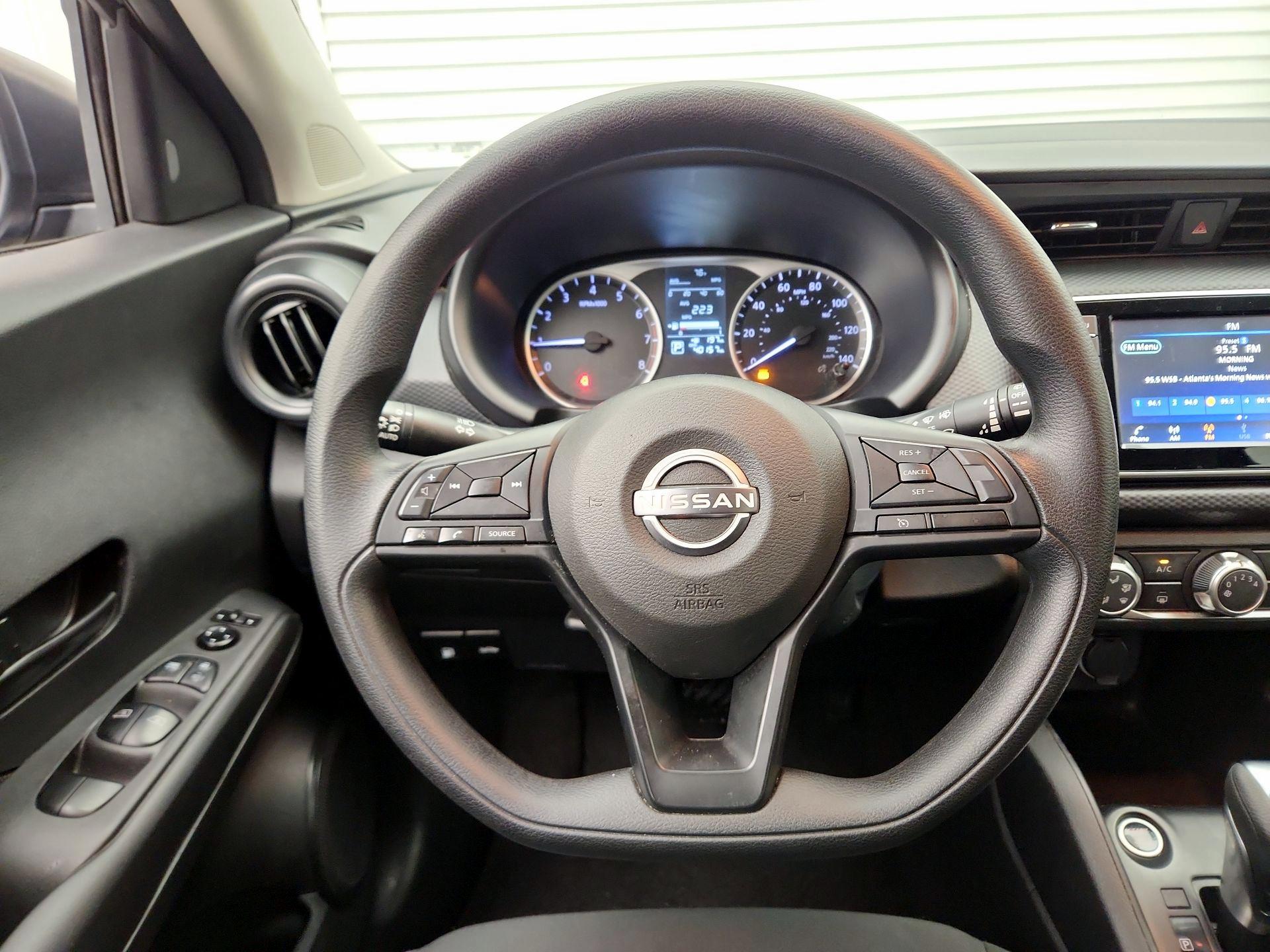 Thumbnail: 2023 Nissan Kicks - 10