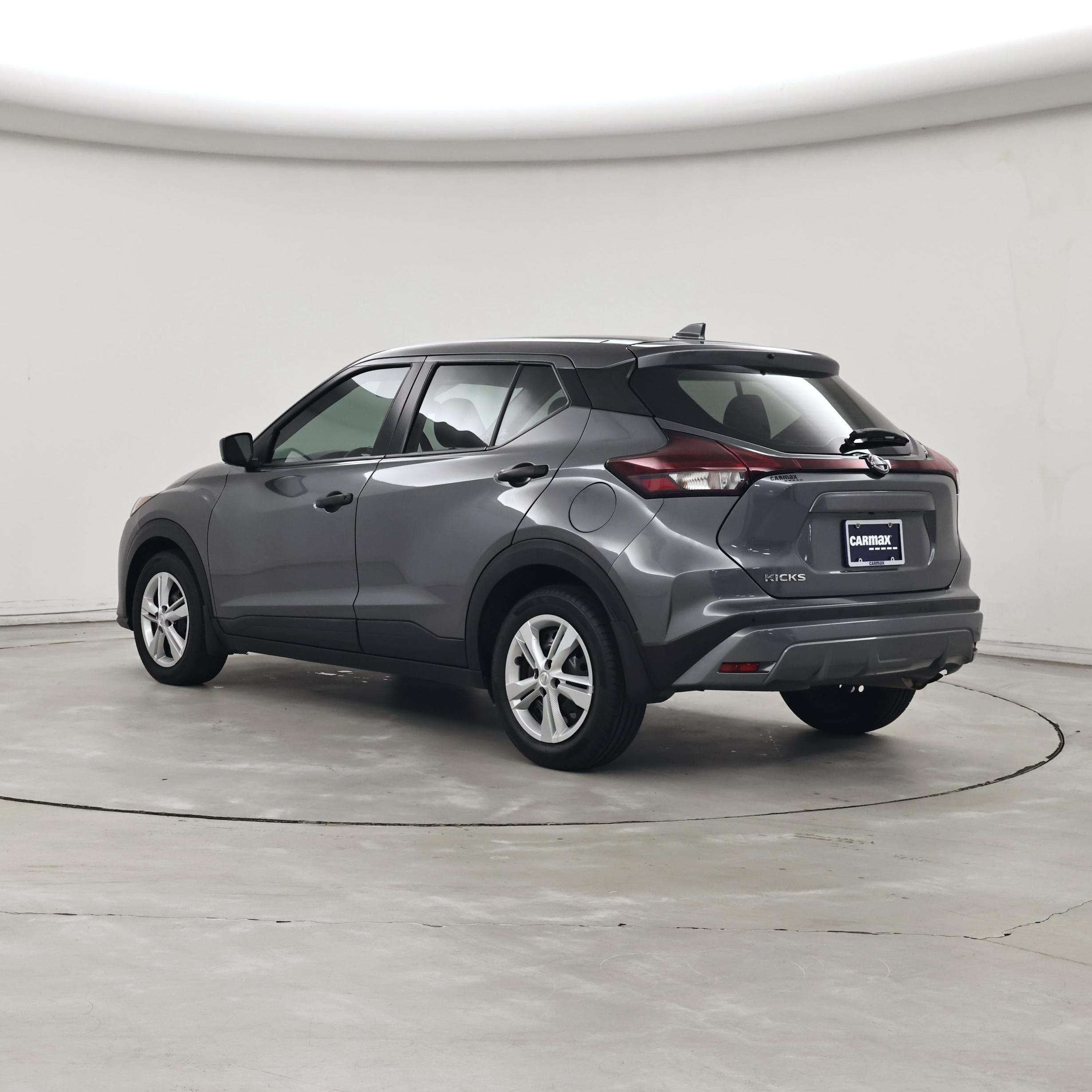 Thumbnail: 2023 Nissan Kicks - 2