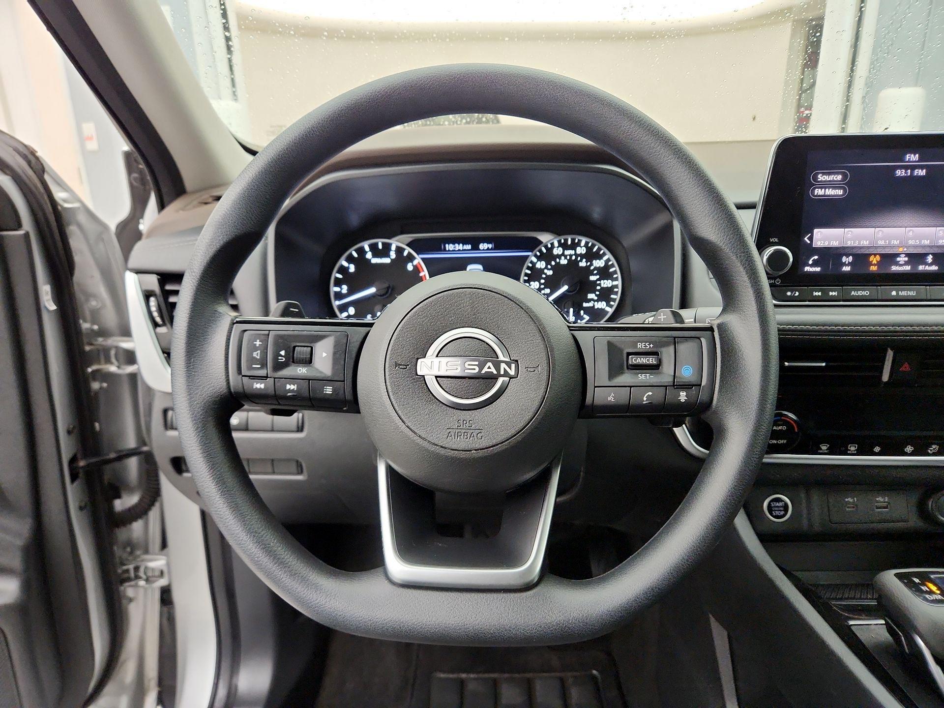 Thumbnail: 2022 Nissan Rogue - 10