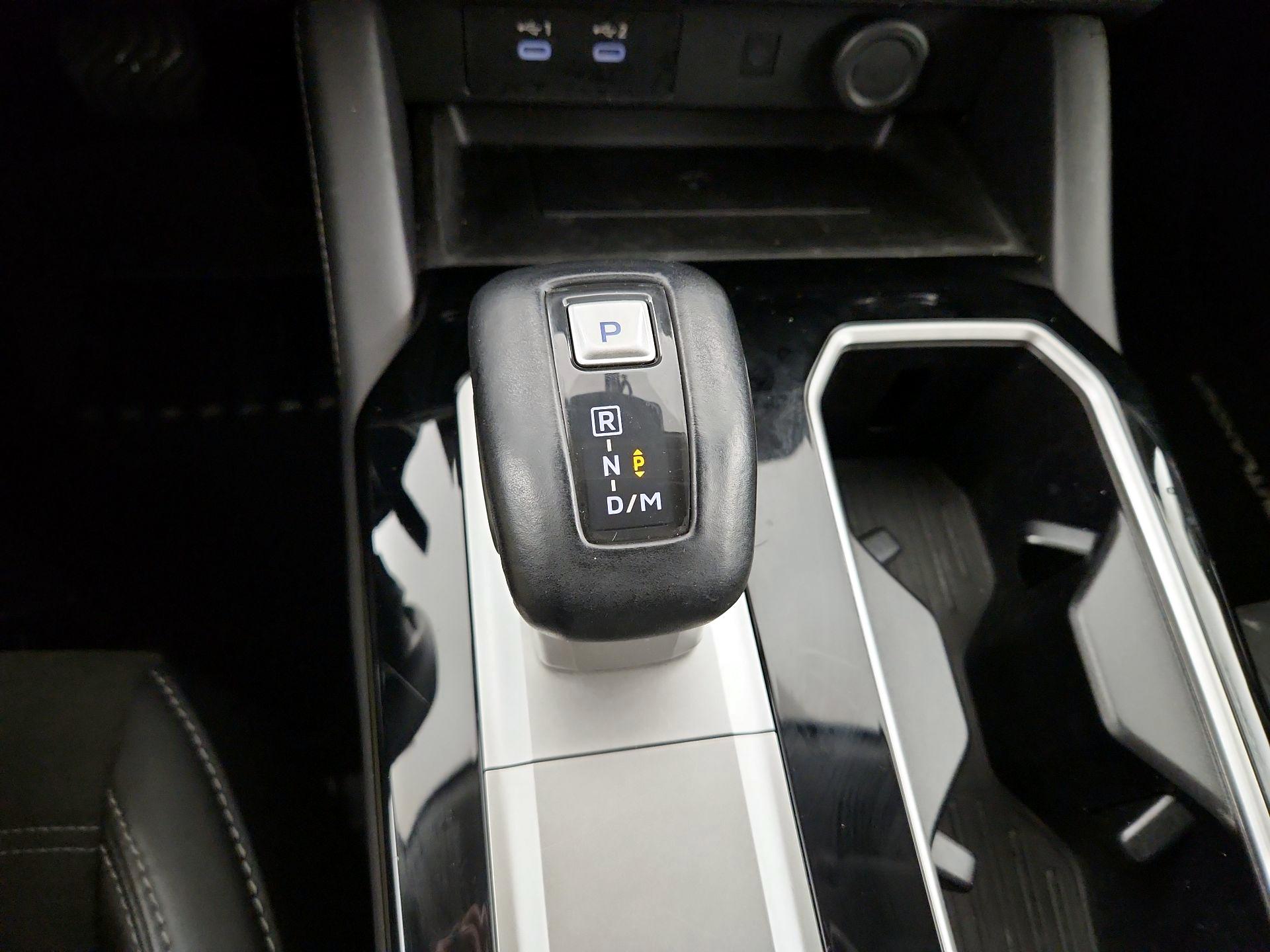 Thumbnail: 2025 Mitsubishi Outlander - 18