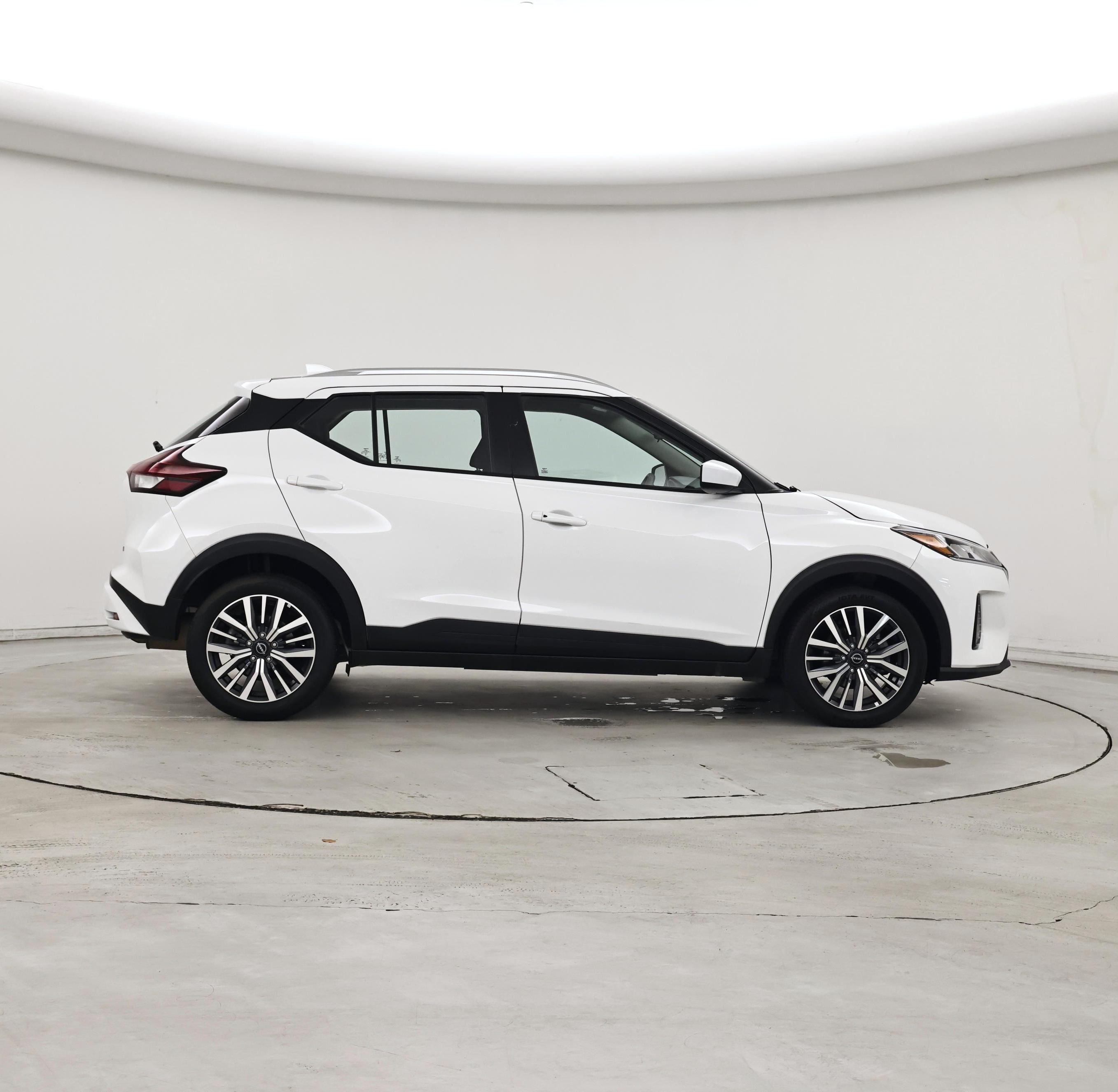 Thumbnail: 2024 Nissan Kicks - 7