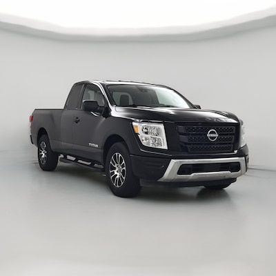 2023 Nissan Titan SV