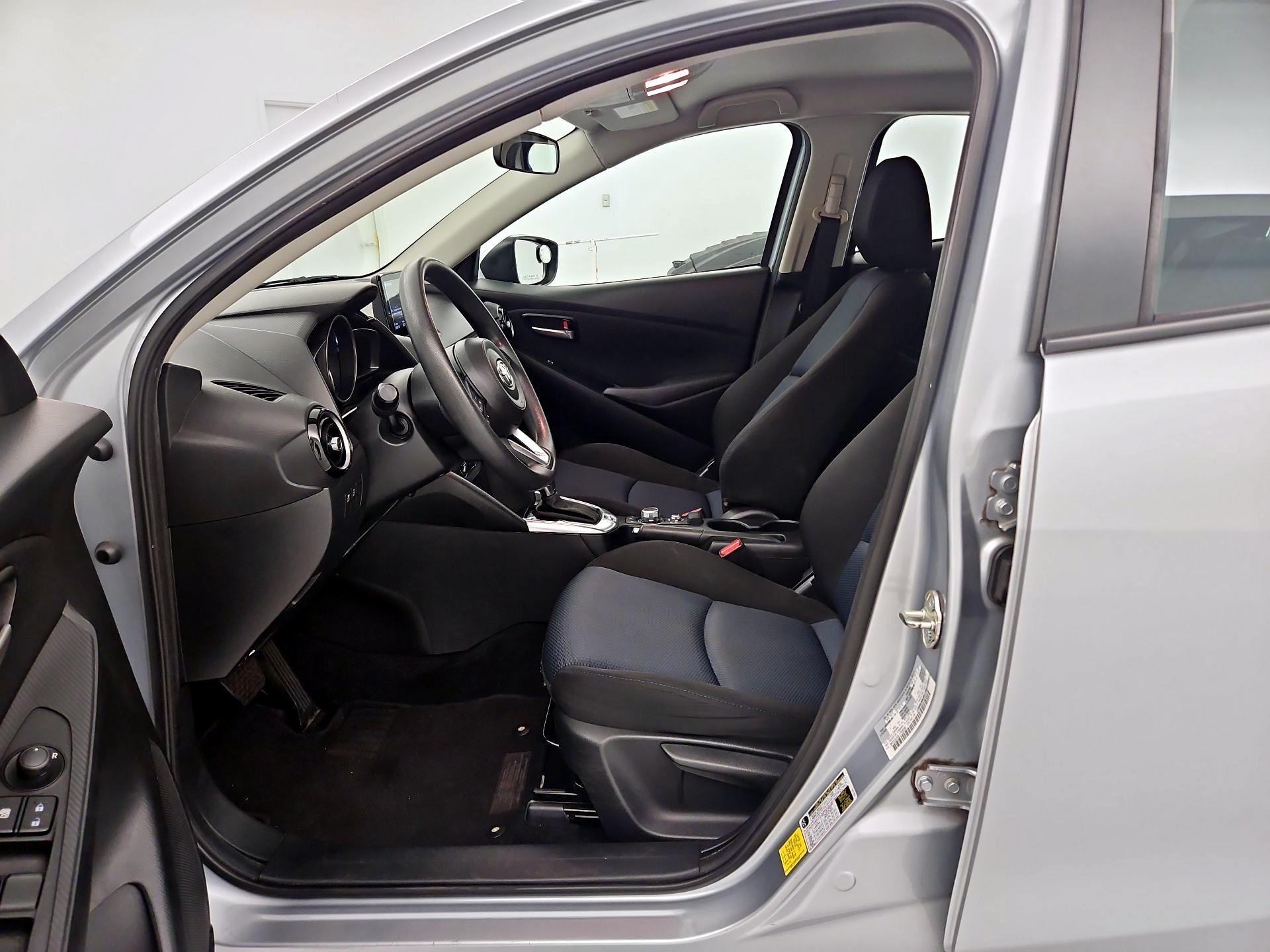 Thumbnail: 2020 Toyota Yaris - 11