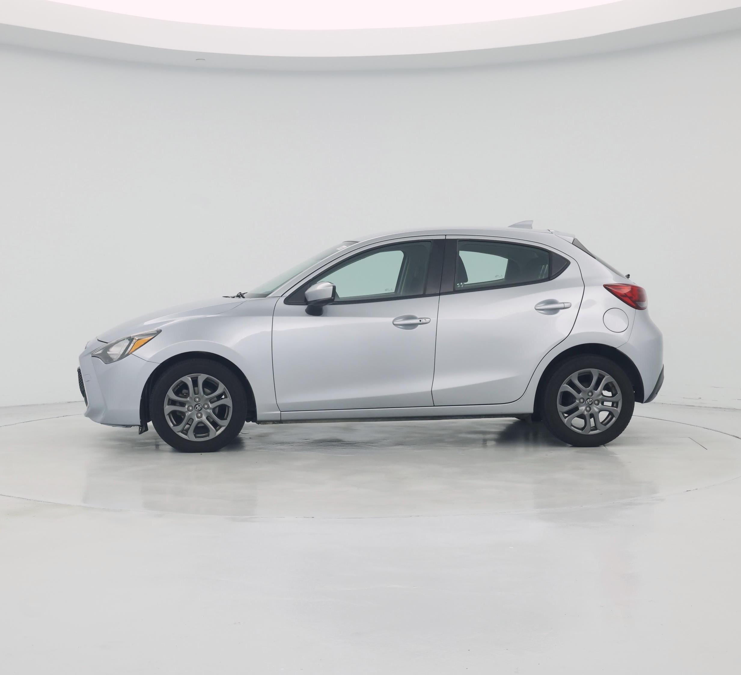 Thumbnail: 2020 Toyota Yaris - 3