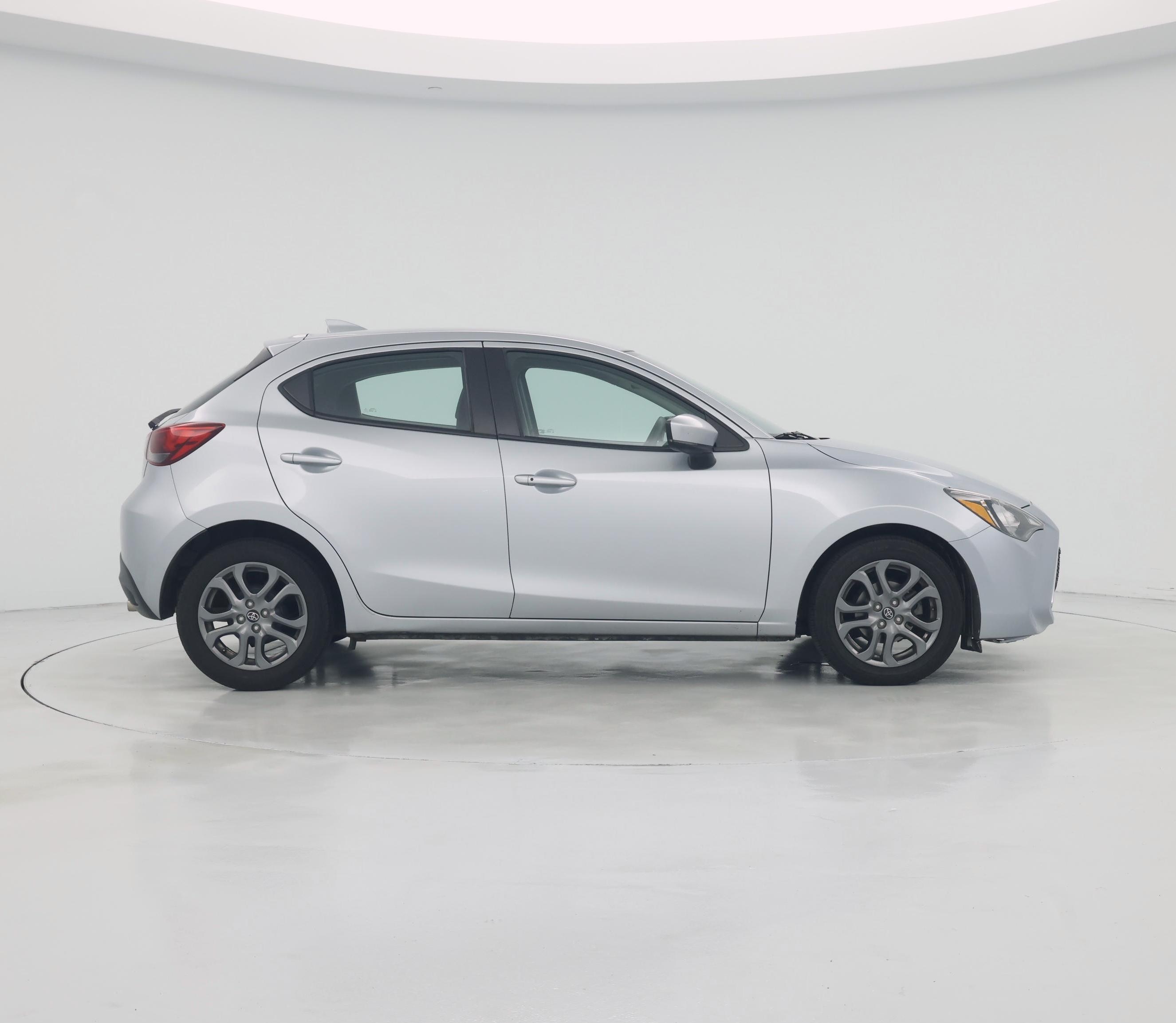 Thumbnail: 2020 Toyota Yaris - 7