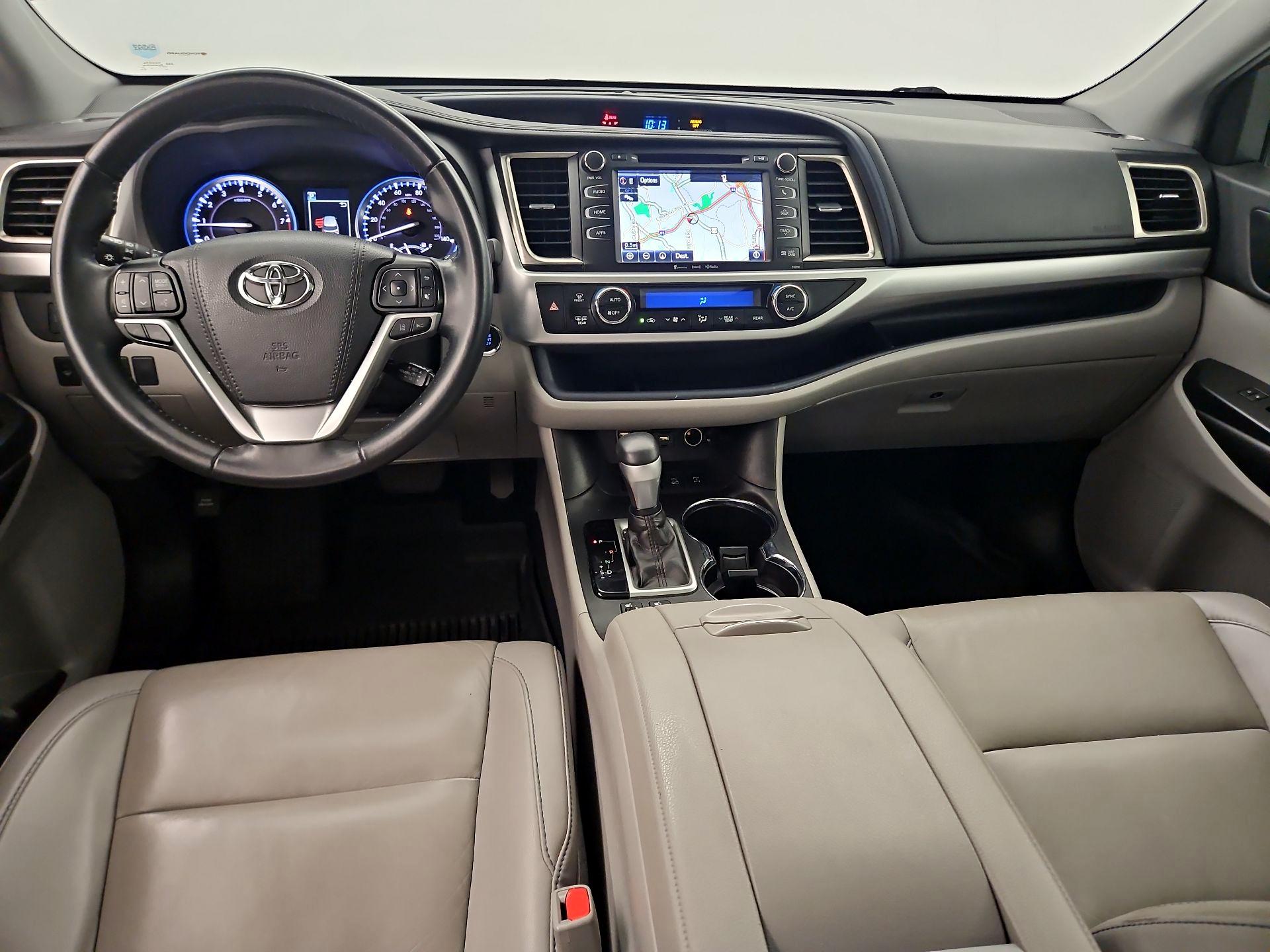 Thumbnail: 2019 Toyota Highlander - 9