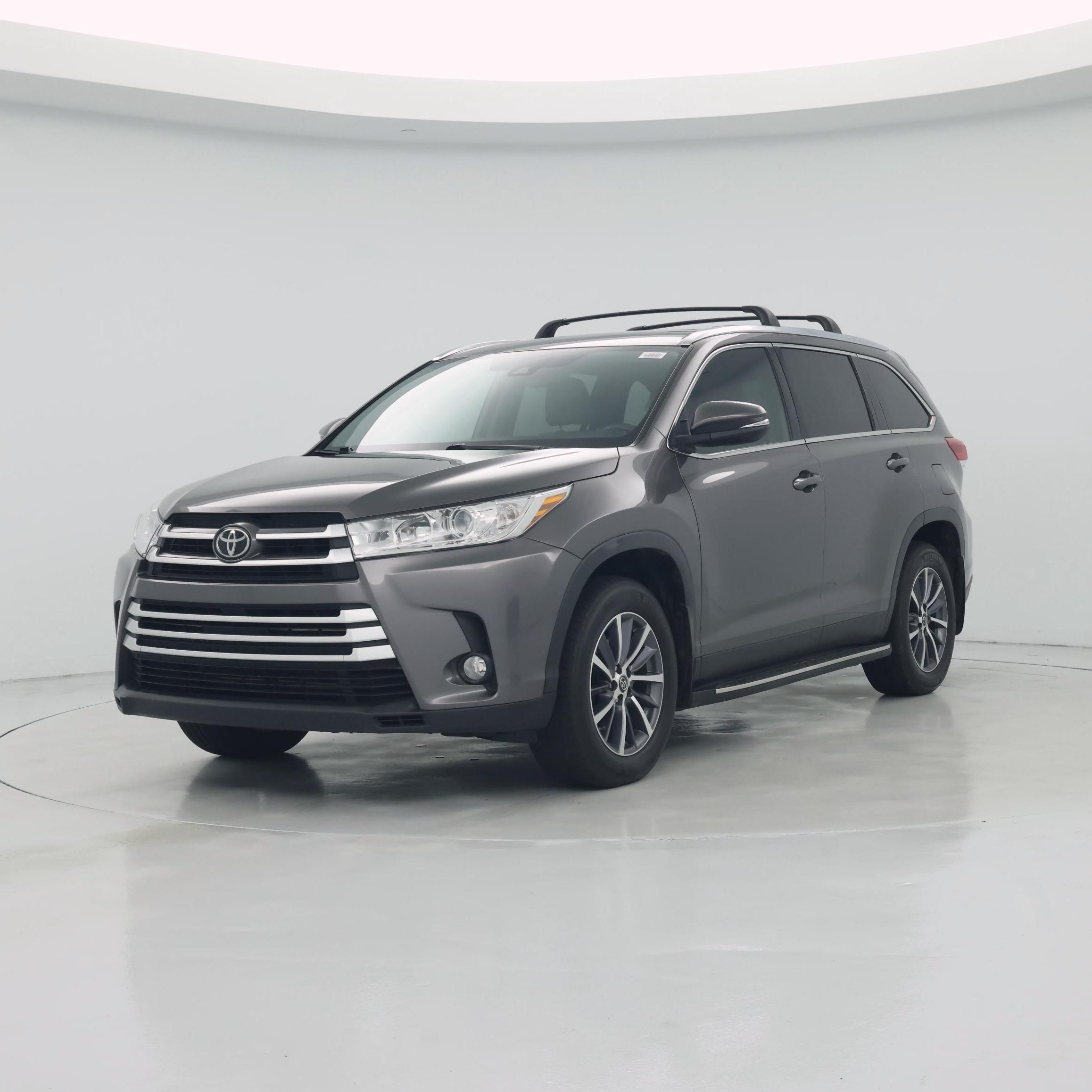 Thumbnail: 2019 Toyota Highlander - 4