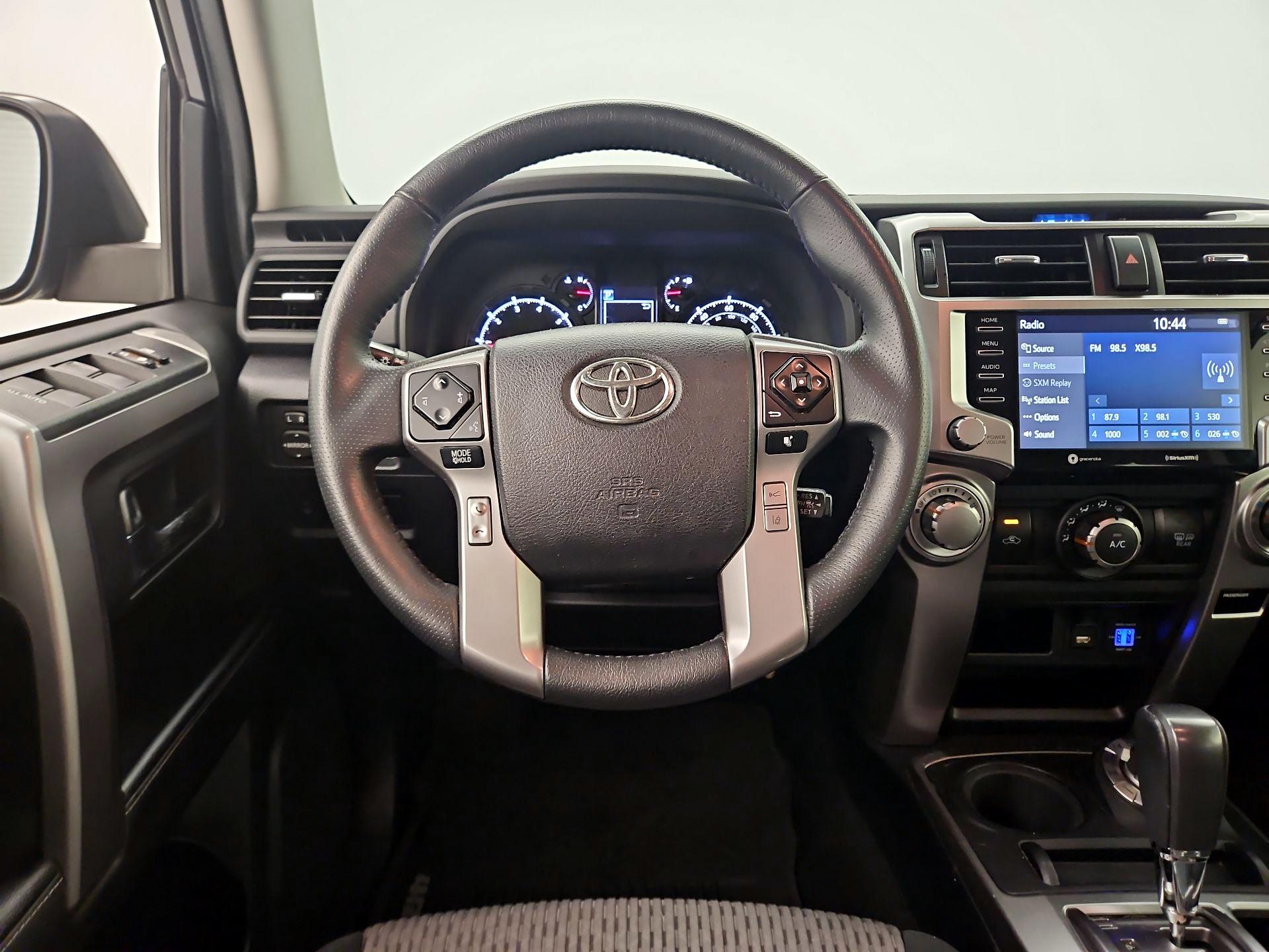 Thumbnail: 2020 Toyota 4Runner - 10
