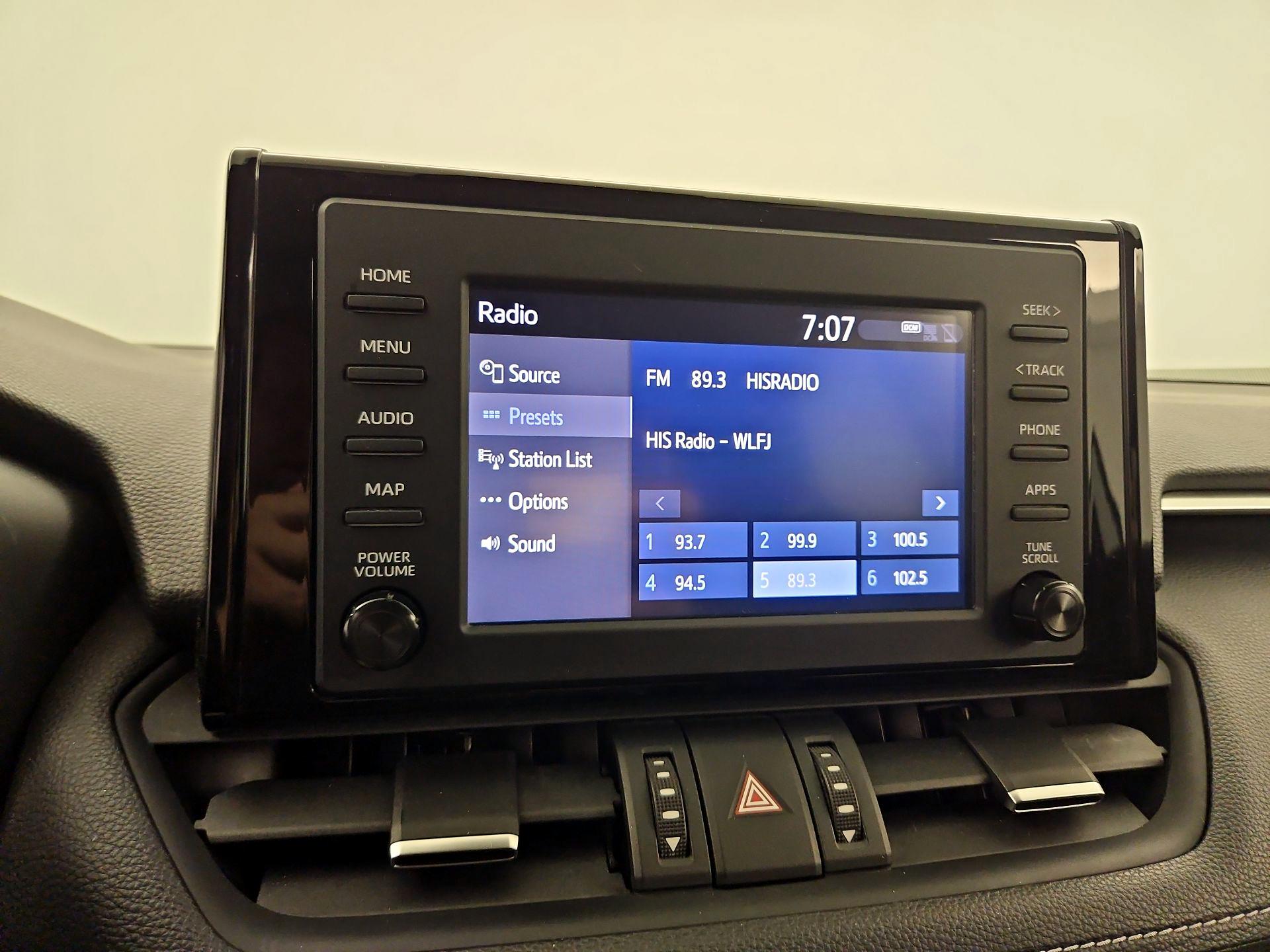 Thumbnail: 2019 Toyota RAV4 - 15