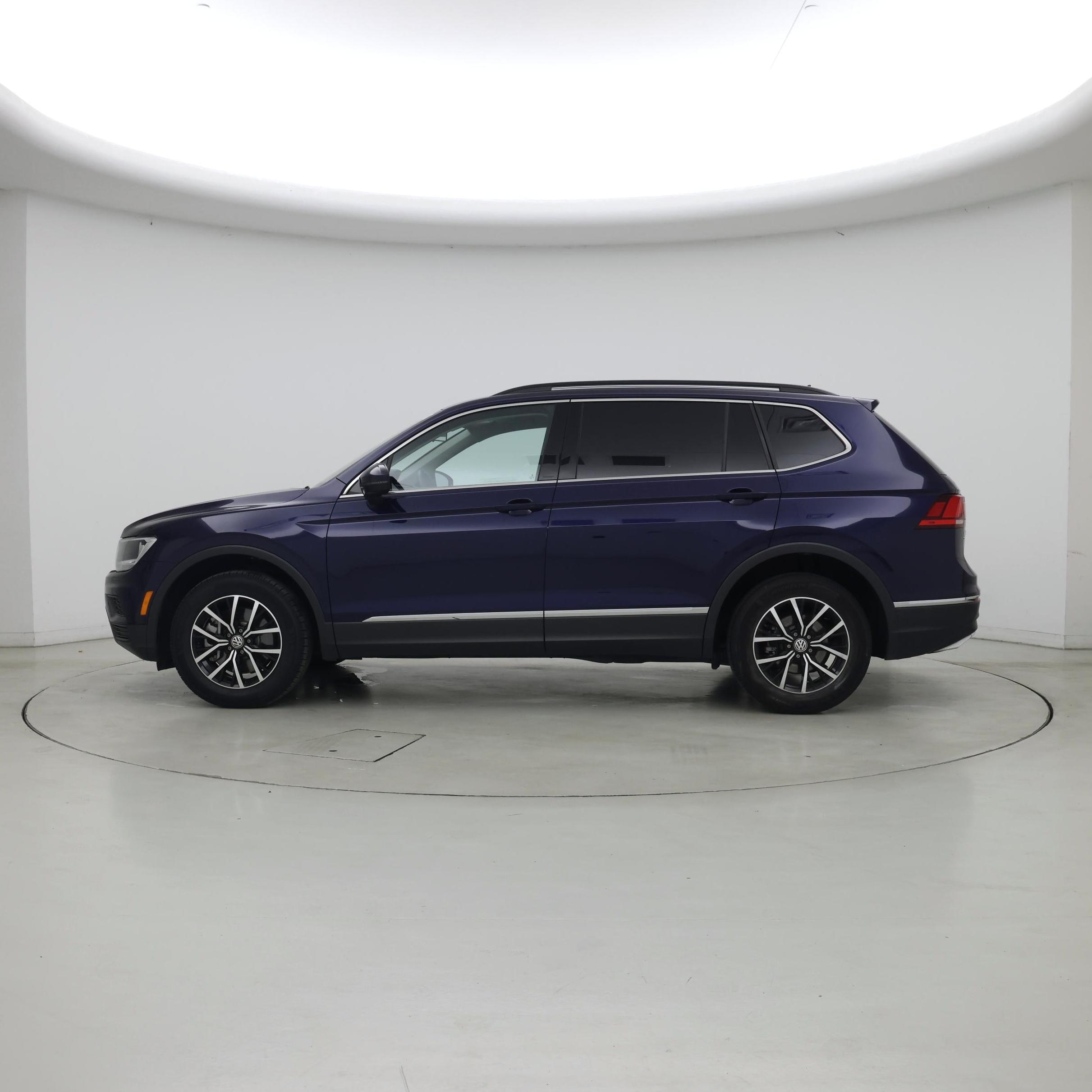 Thumbnail: 2021 Volkswagen Tiguan - 3