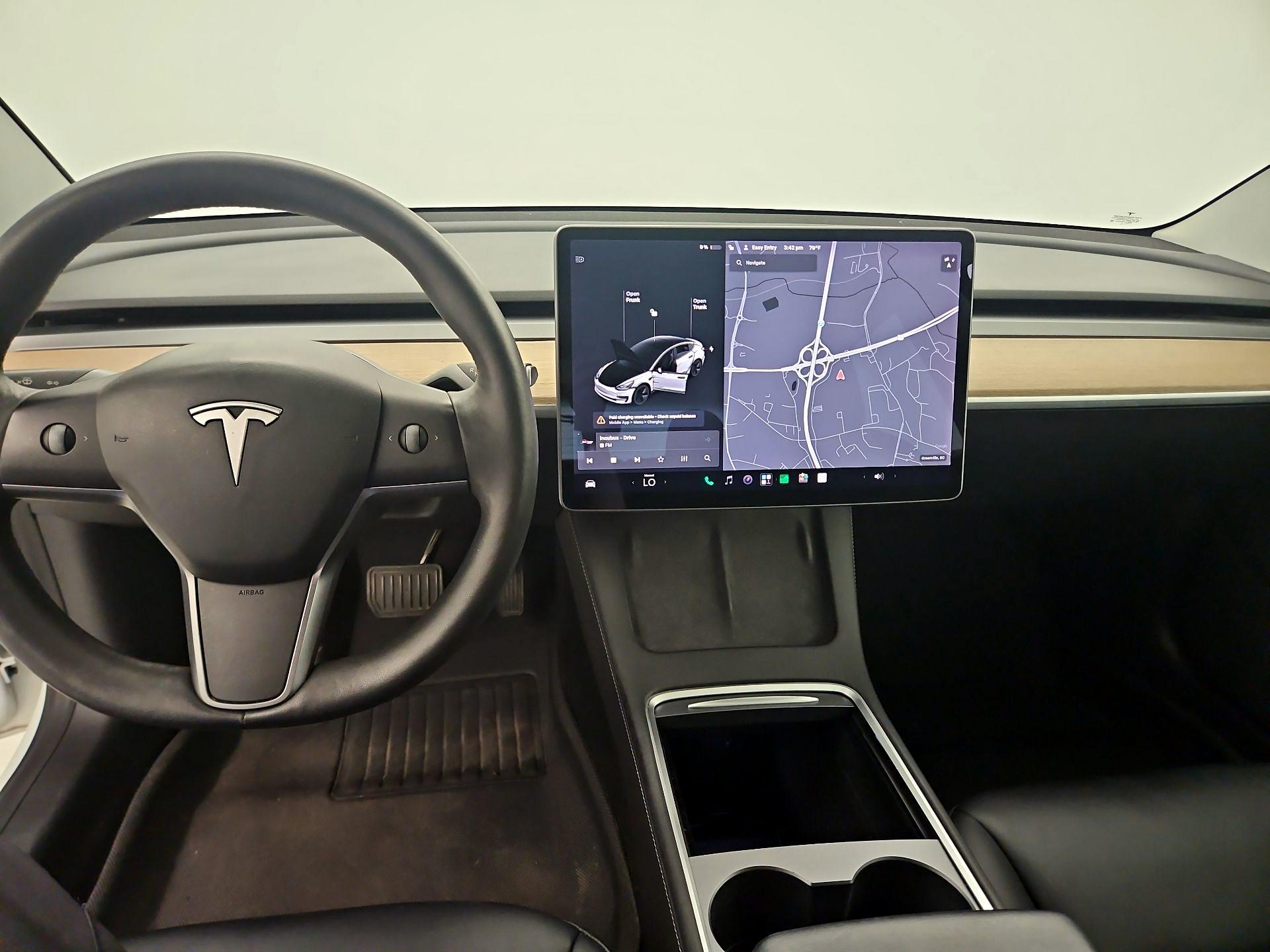 Thumbnail: 2021 Tesla Model 3 - 9