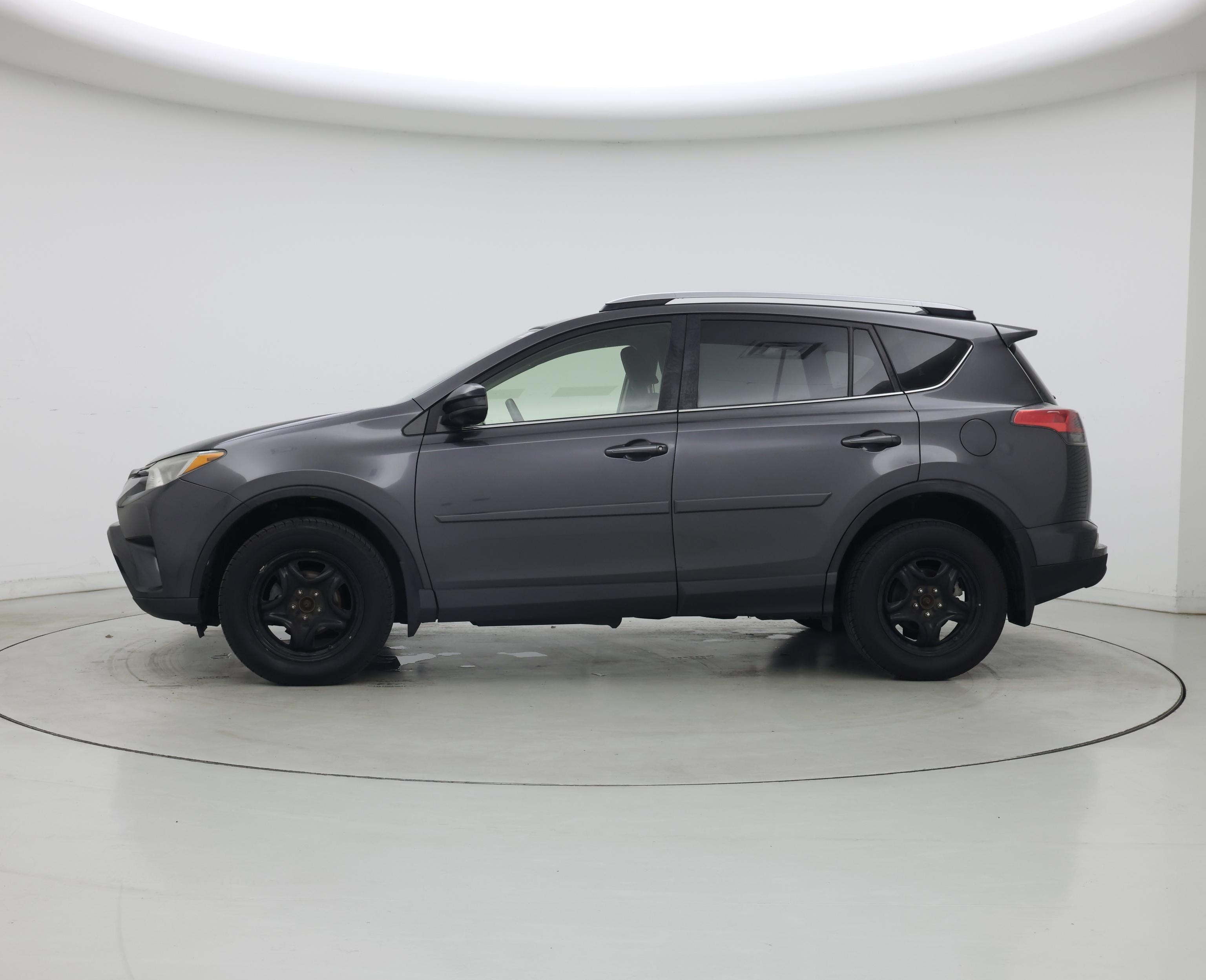Thumbnail: 2018 Toyota RAV4 - 3