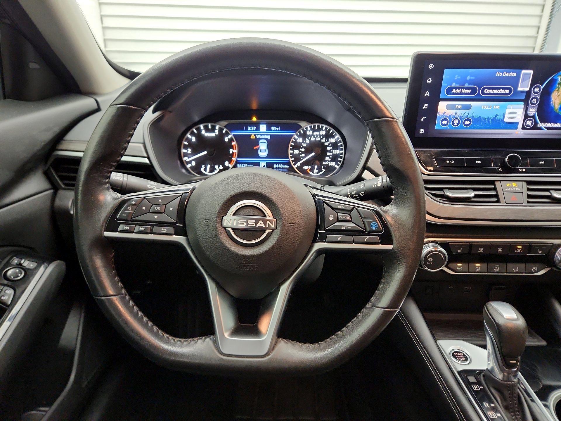 Thumbnail: 2023 Nissan Altima - 10