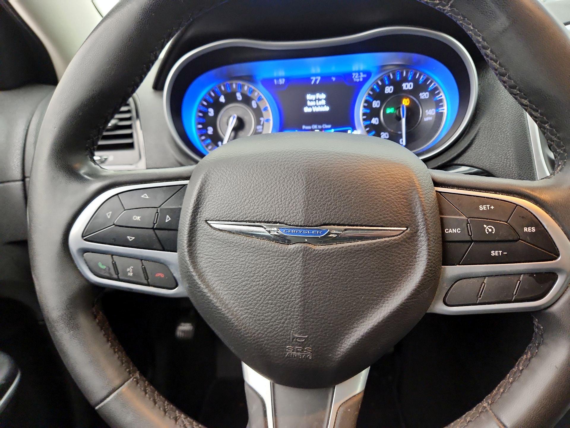 Thumbnail: 2023 Chrysler 300 - 10