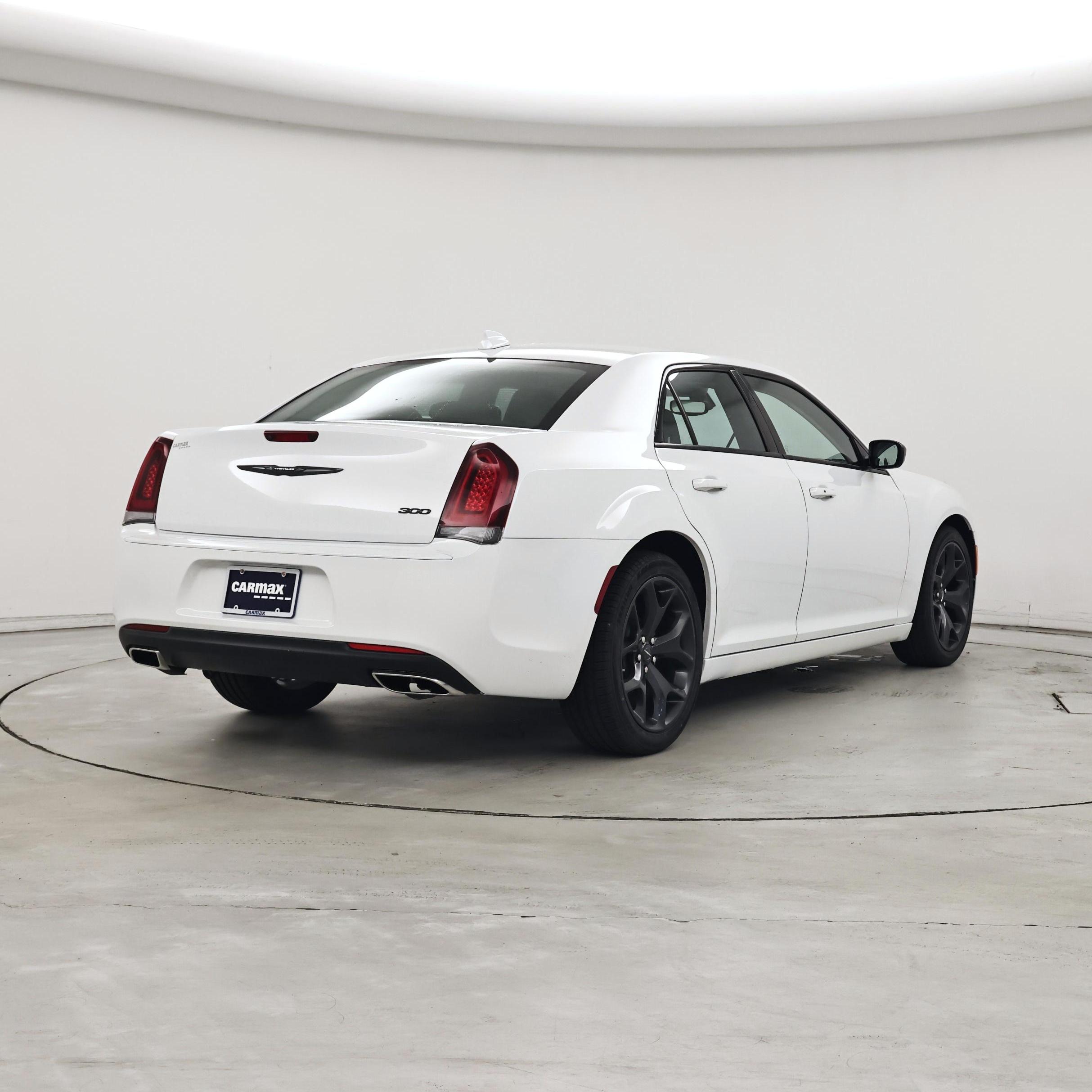 Thumbnail: 2023 Chrysler 300 - 8