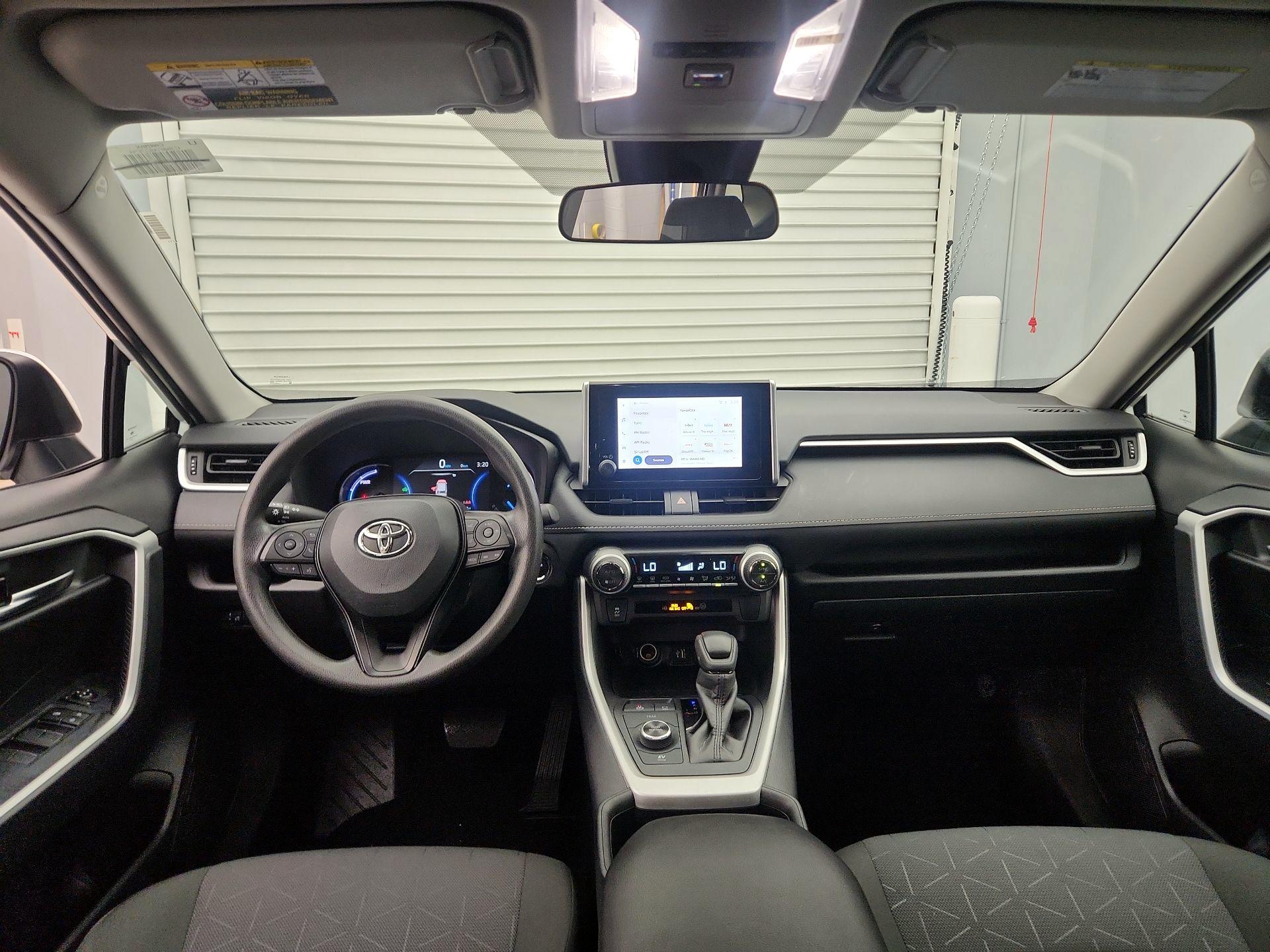 Thumbnail: 2025 Toyota RAV4 - 9