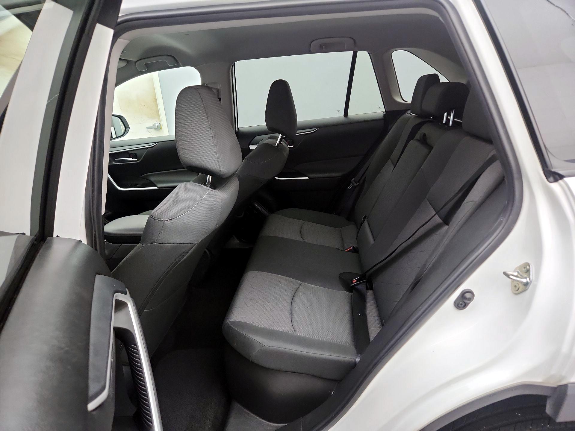 Thumbnail: 2025 Toyota RAV4 - 19