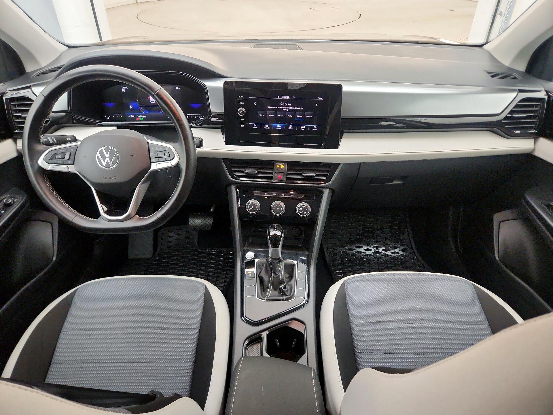 Thumbnail: 2025 Volkswagen Taos - 9