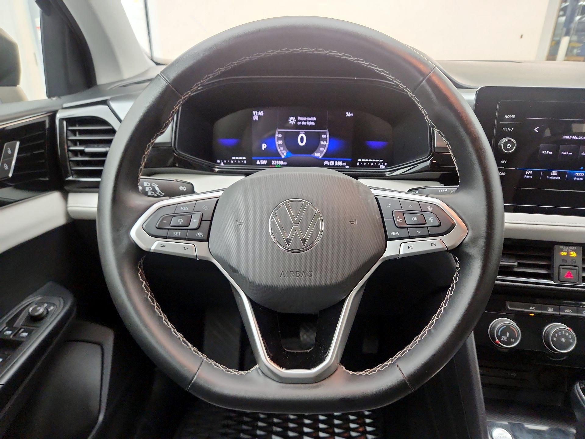 Thumbnail: 2025 Volkswagen Taos - 10