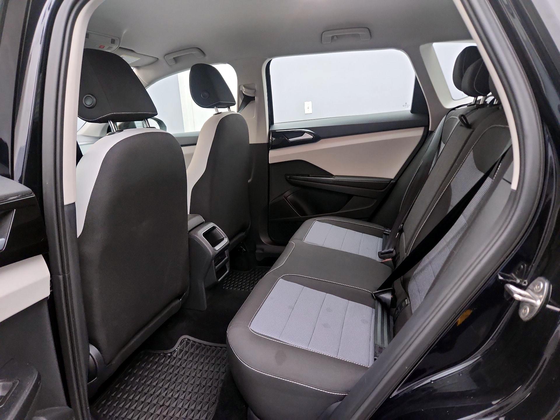 Thumbnail: 2025 Volkswagen Taos - 19