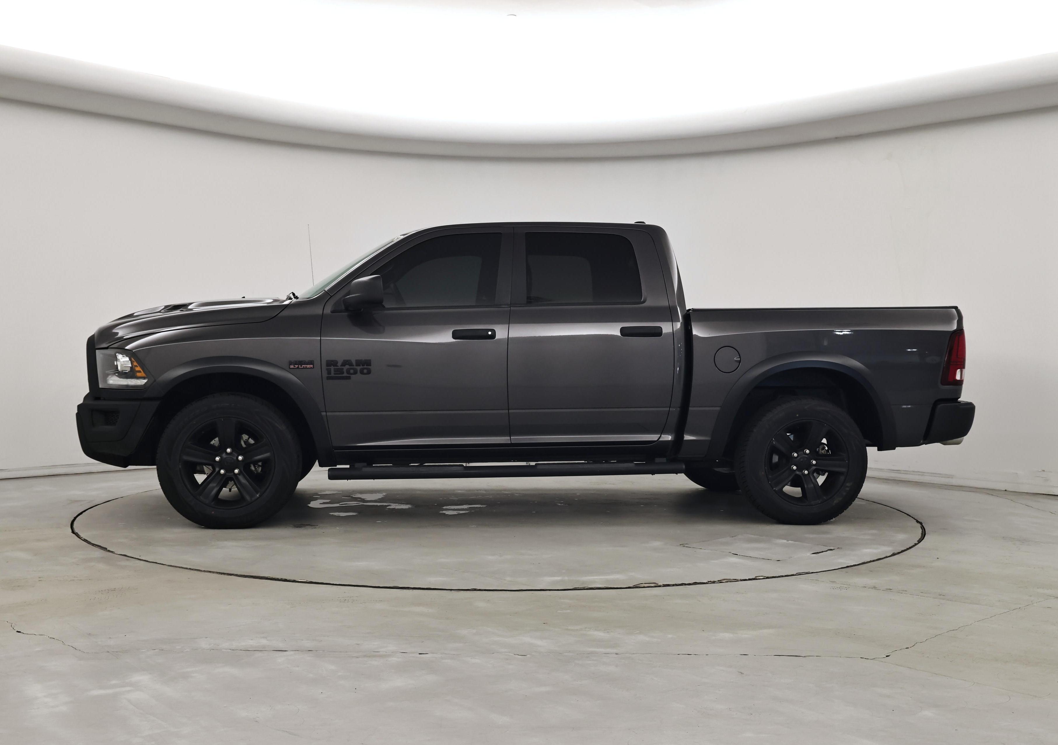 Thumbnail: 2021 RAM 1500 Classic - 3