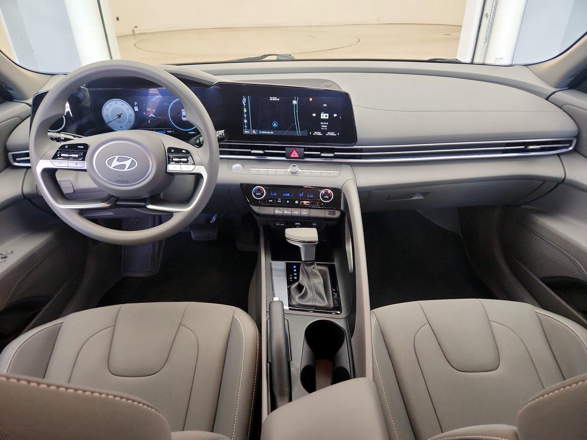 Thumbnail: 2024 Hyundai Elantra - 9