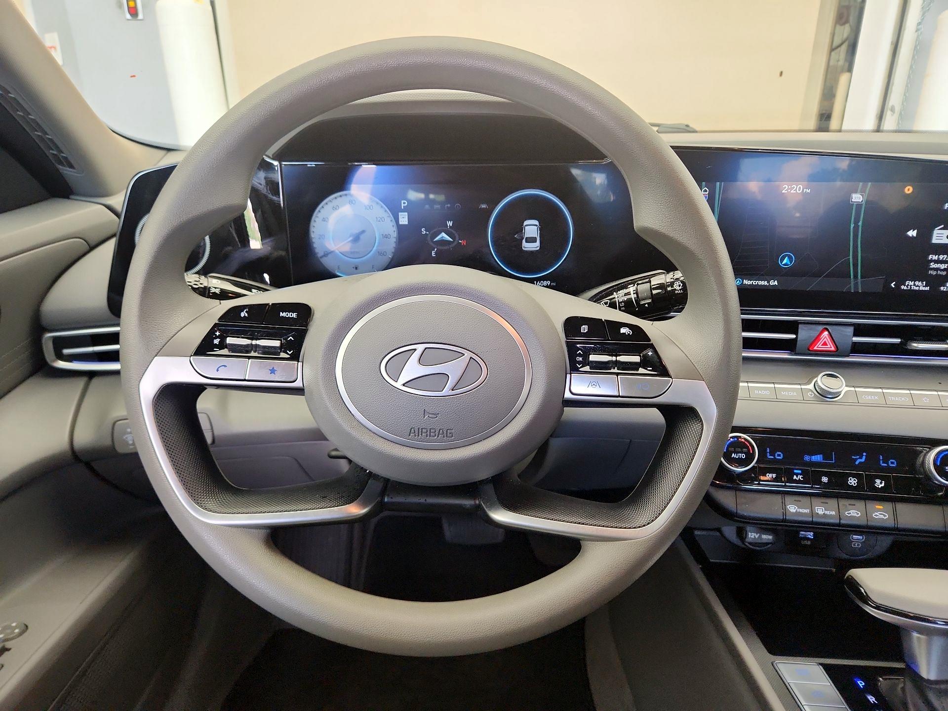 Thumbnail: 2024 Hyundai Elantra - 10