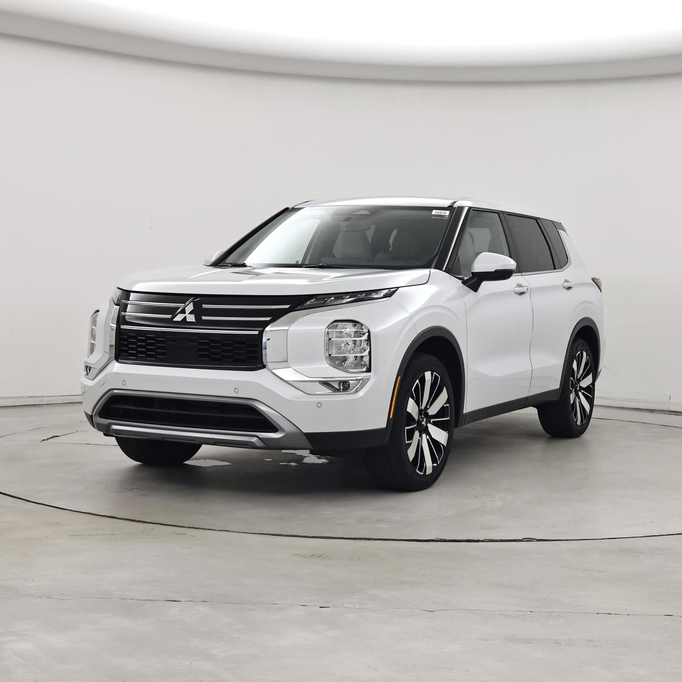 Thumbnail: 2025 Mitsubishi Outlander - 4