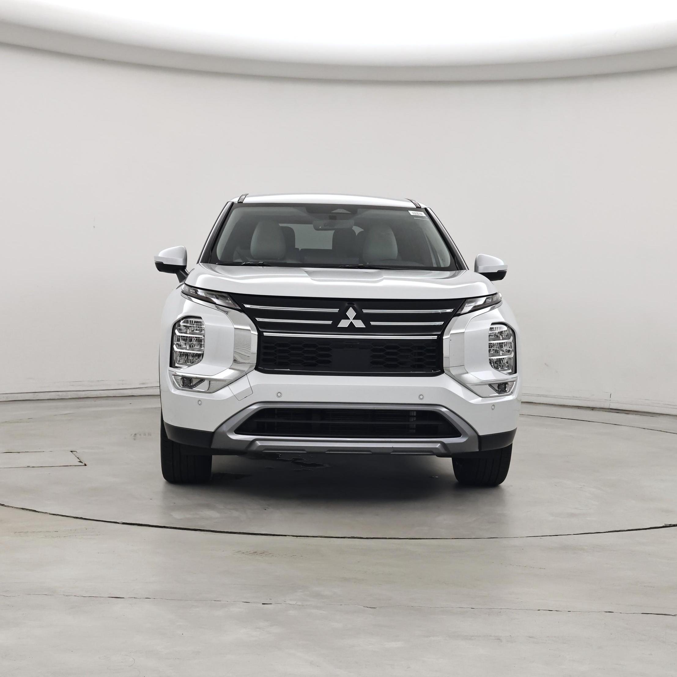 Thumbnail: 2025 Mitsubishi Outlander - 5