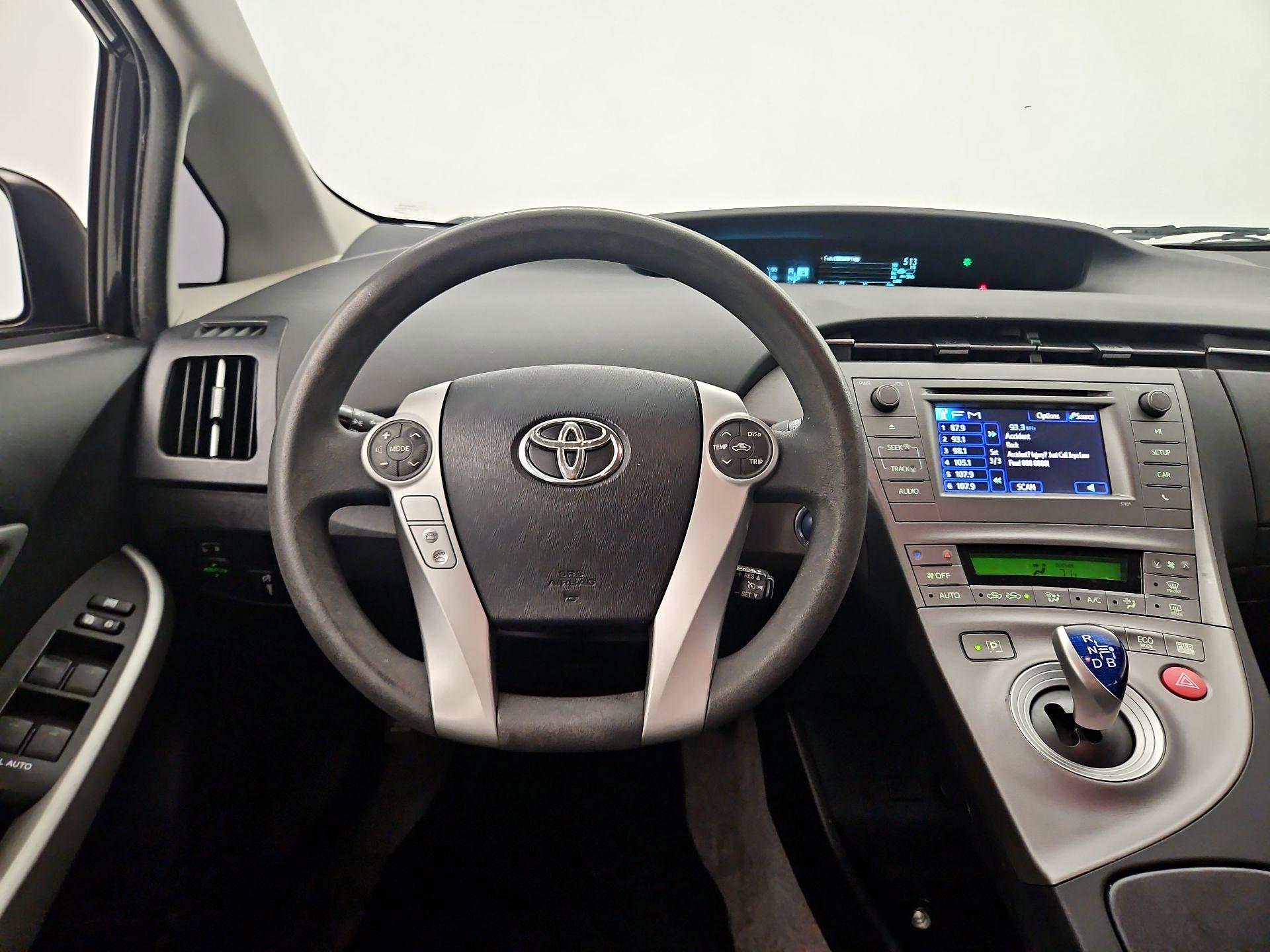 Thumbnail: 2015 Toyota Prius - 10