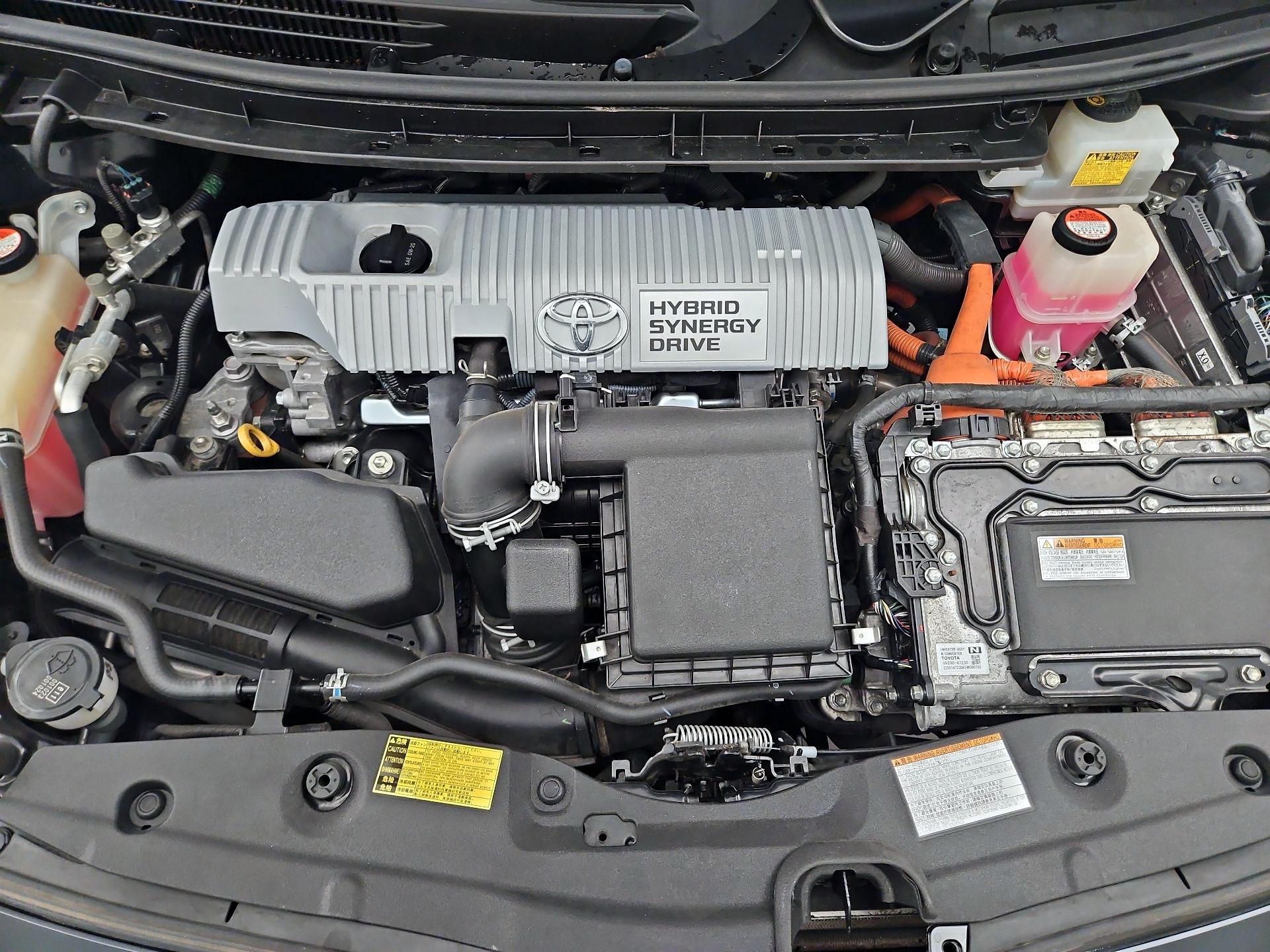 Thumbnail: 2015 Toyota Prius - 20