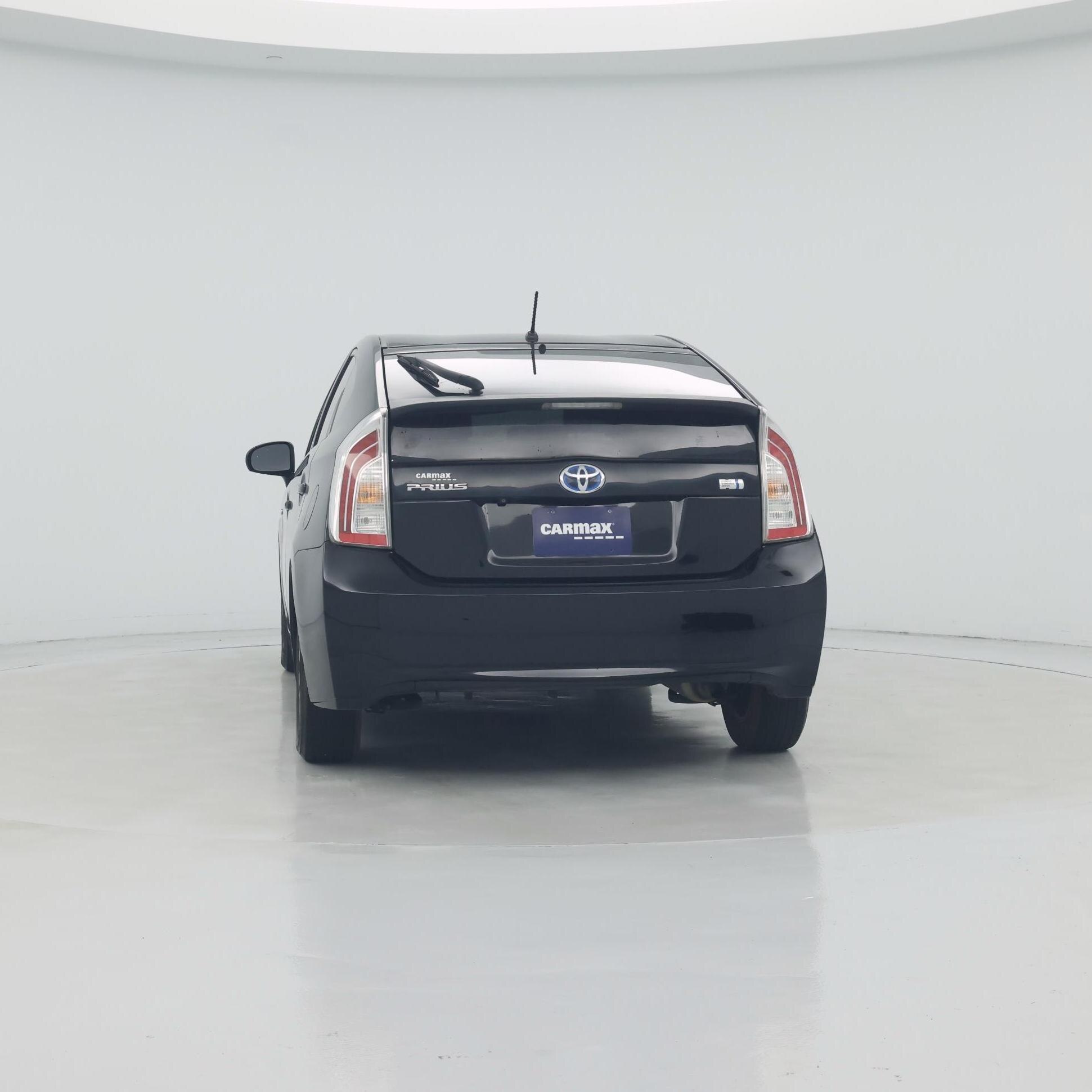 Thumbnail: 2015 Toyota Prius - 6