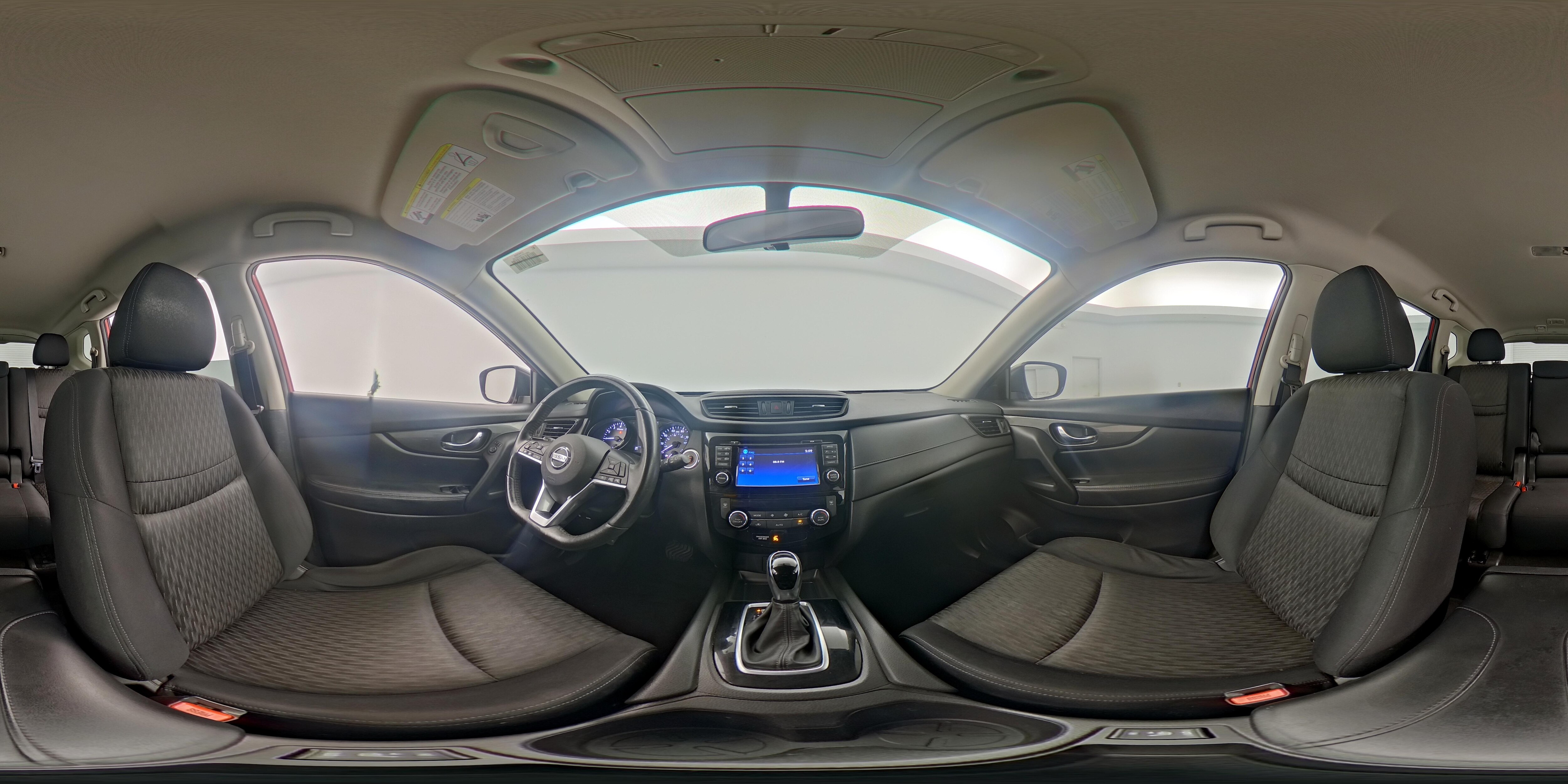 2017 Nissan Rogue SV - Photo 25