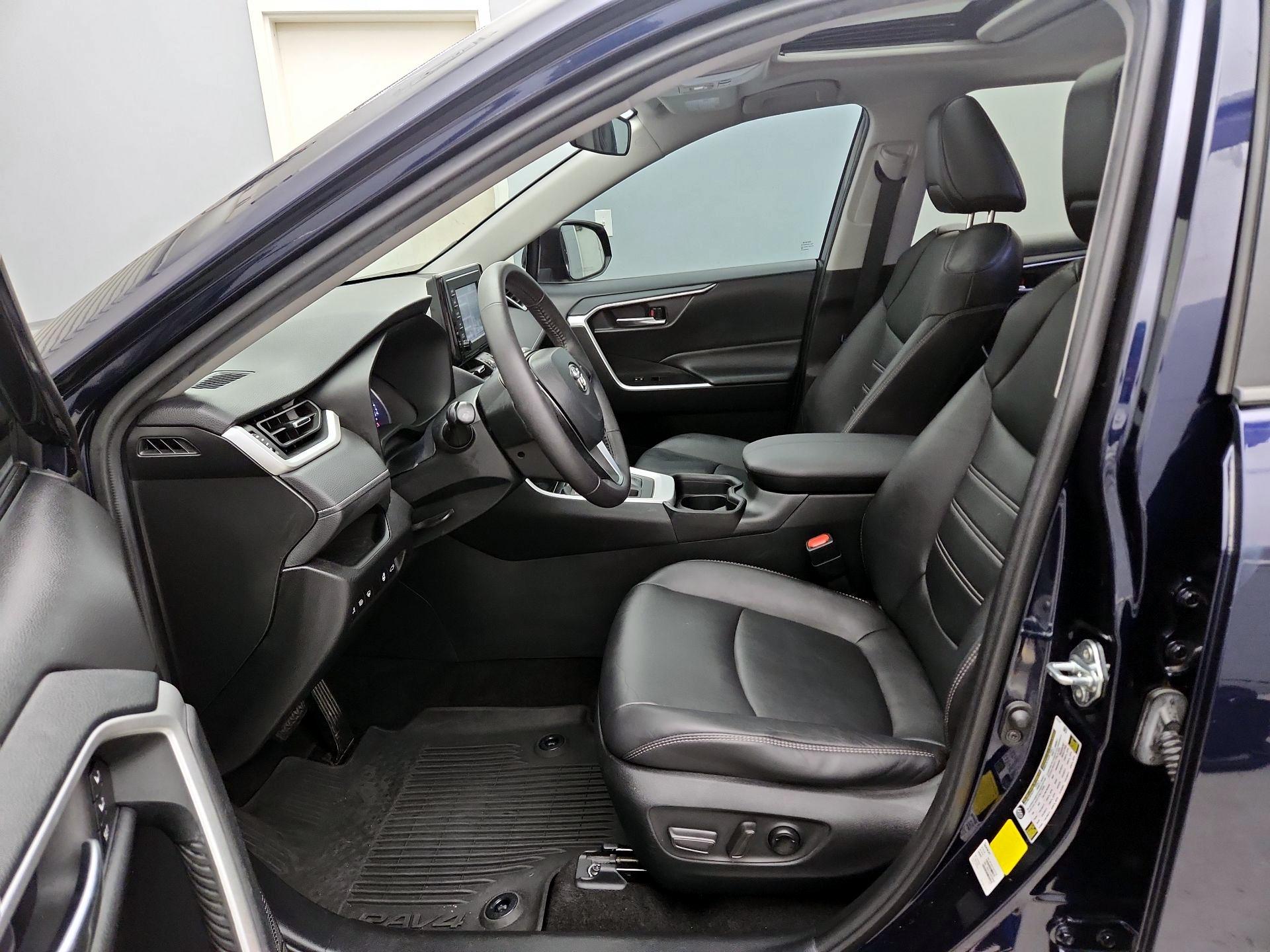 Thumbnail: 2021 Toyota RAV4 - 11