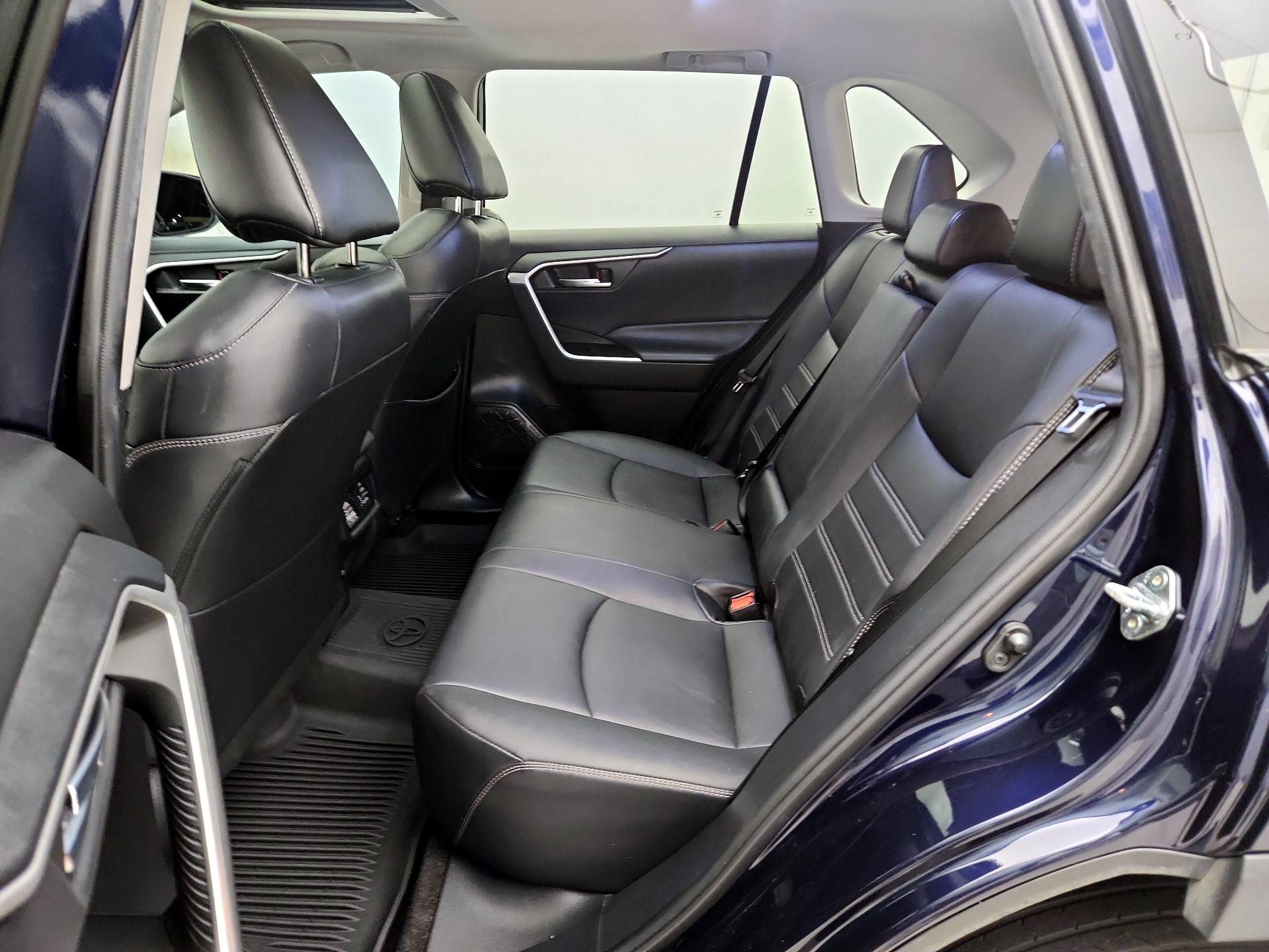 Thumbnail: 2021 Toyota RAV4 - 20